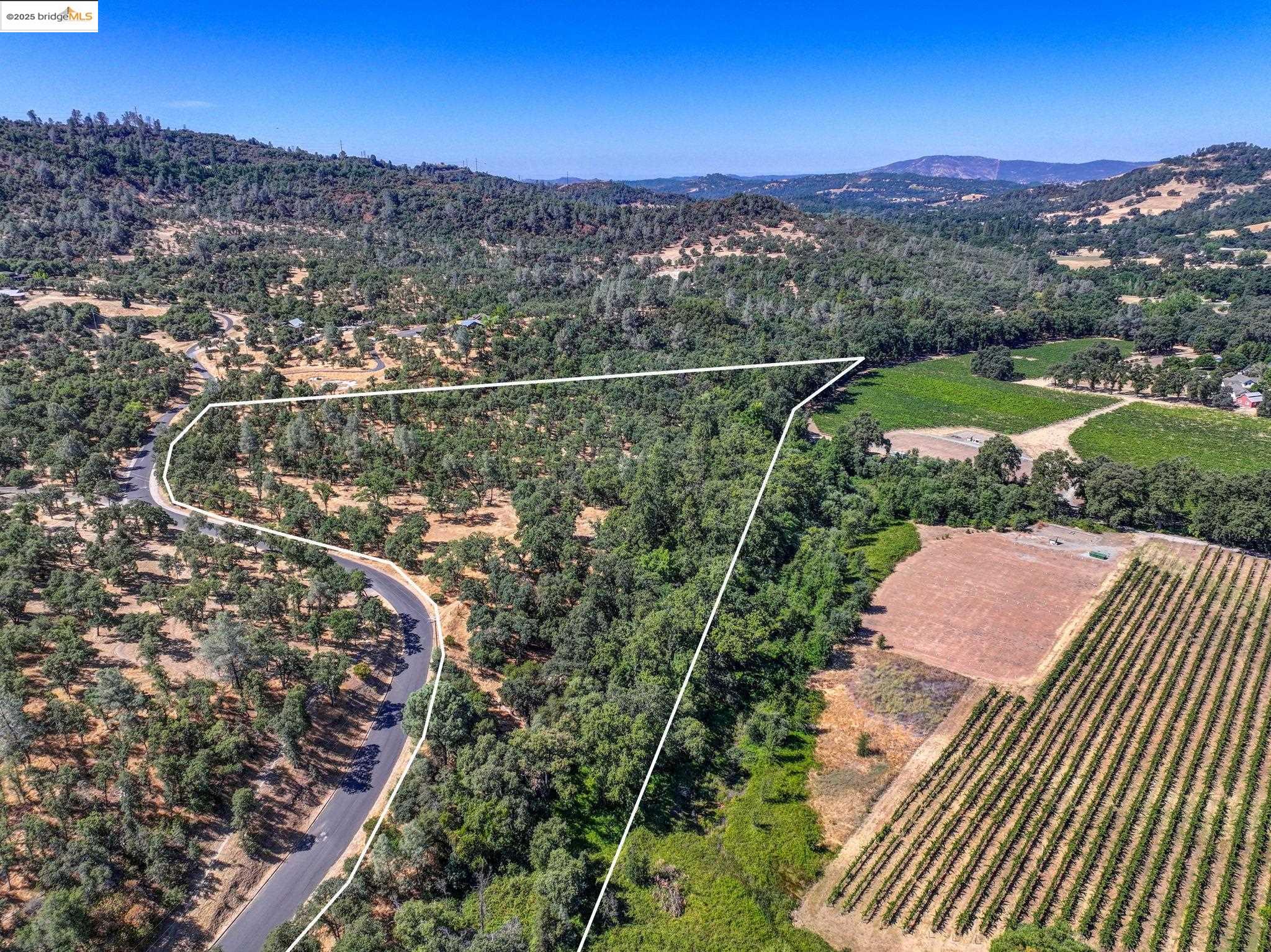 Detail Gallery Image 12 of 20 For Vineyard Terrace Dr., Murphys,  CA 95247 - – Beds | – Baths