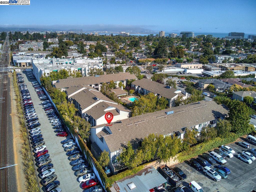 Detail Gallery Image 11 of 22 For 845 Woodside Way #111,  San Mateo,  CA 94401 - 2 Beds | 2 Baths