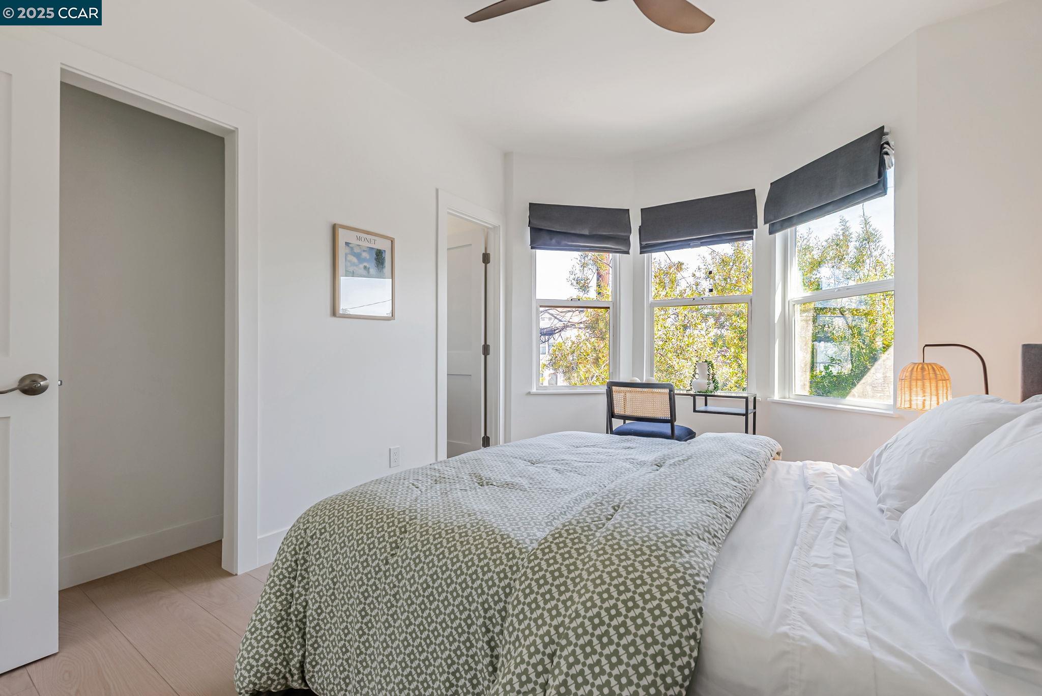 Detail Gallery Image 20 of 31 For 1727 9th St, Oakland,  CA 94607 - 4 Beds | 2/1 Baths