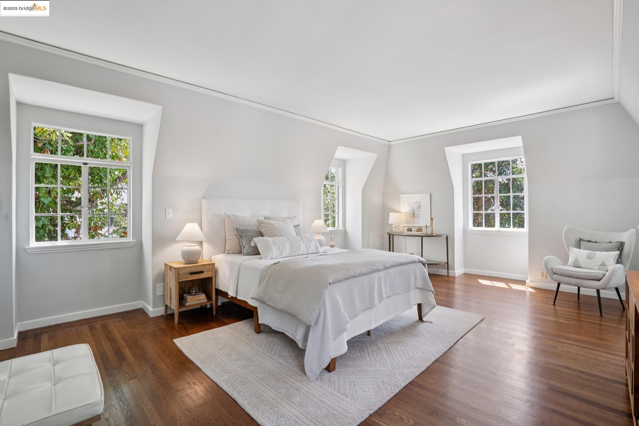 Detail Gallery Image 25 of 60 For 33 Richardson Way, Piedmont,  CA 94611 - 4 Beds | 3 Baths