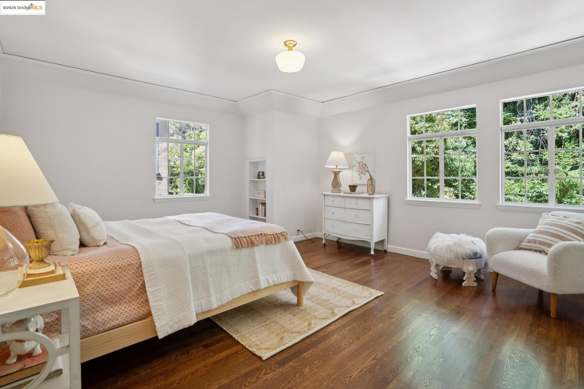 Detail Gallery Image 37 of 60 For 33 Richardson Way, Piedmont,  CA 94611 - 4 Beds | 3 Baths