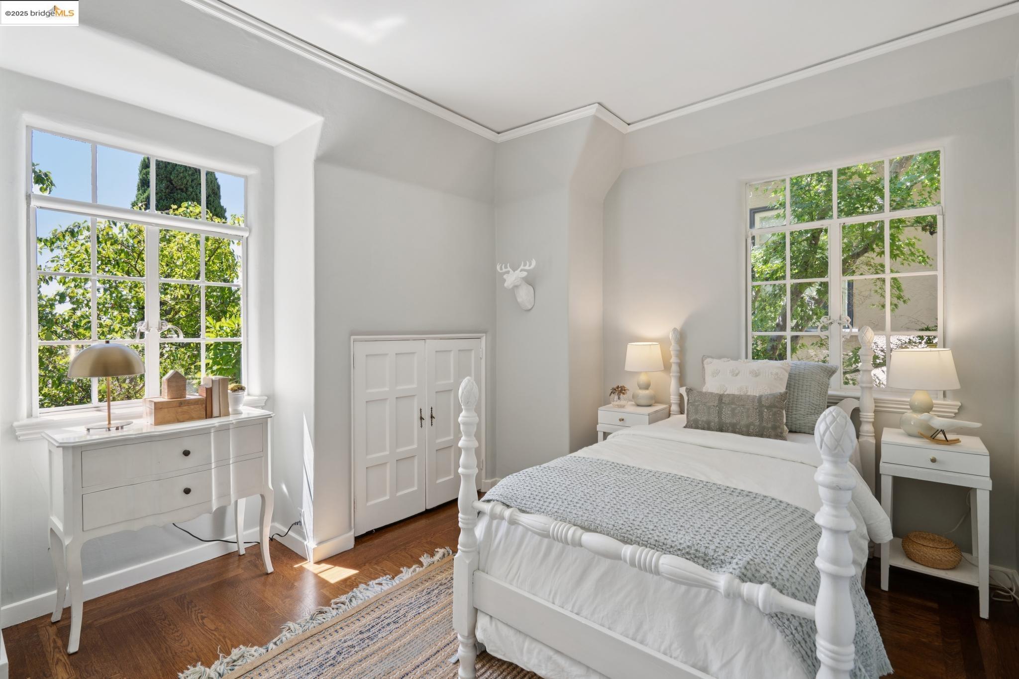 Detail Gallery Image 39 of 60 For 33 Richardson Way, Piedmont,  CA 94611 - 4 Beds | 3 Baths