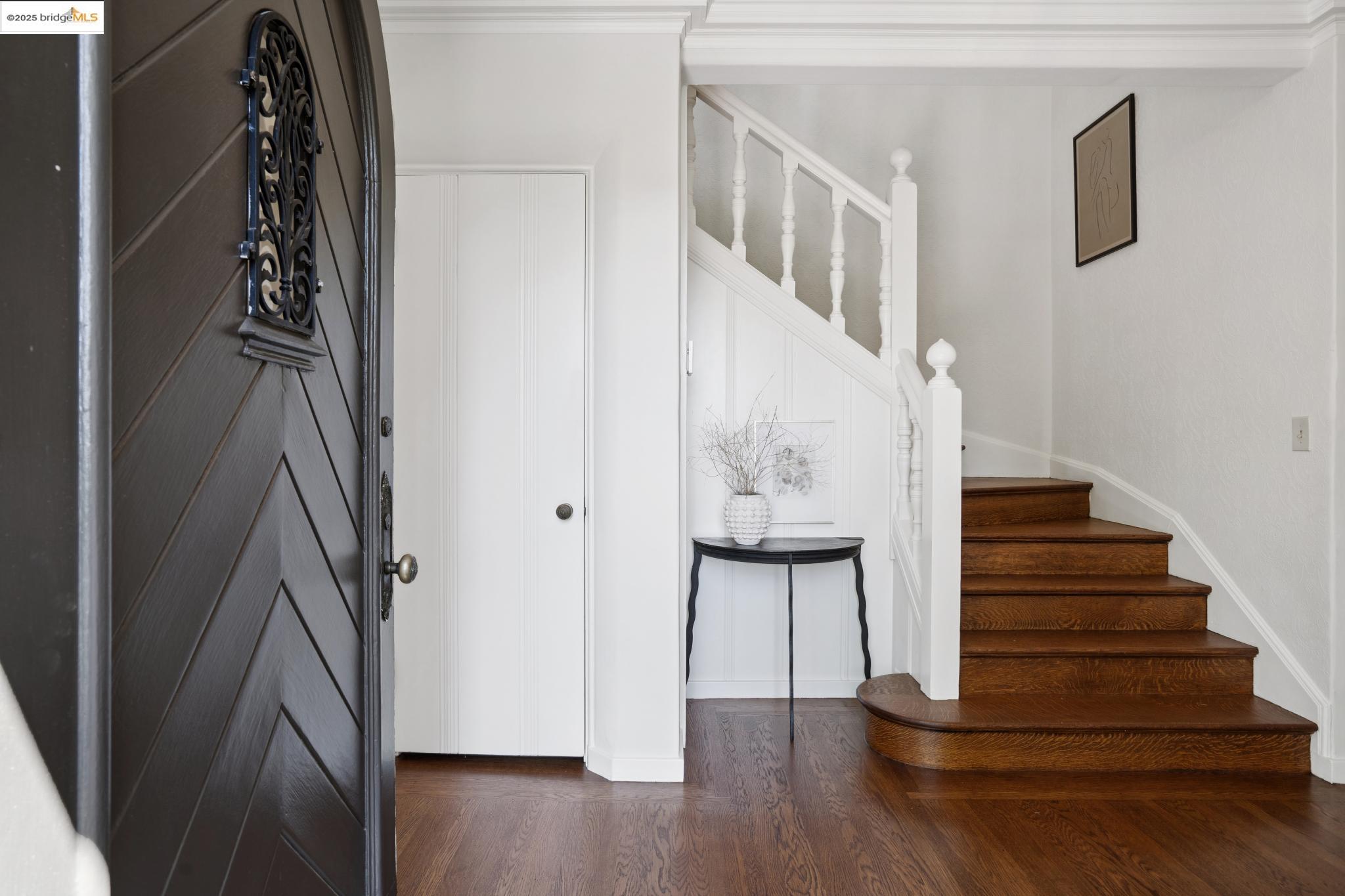 Detail Gallery Image 5 of 60 For 33 Richardson Way, Piedmont,  CA 94611 - 4 Beds | 3 Baths