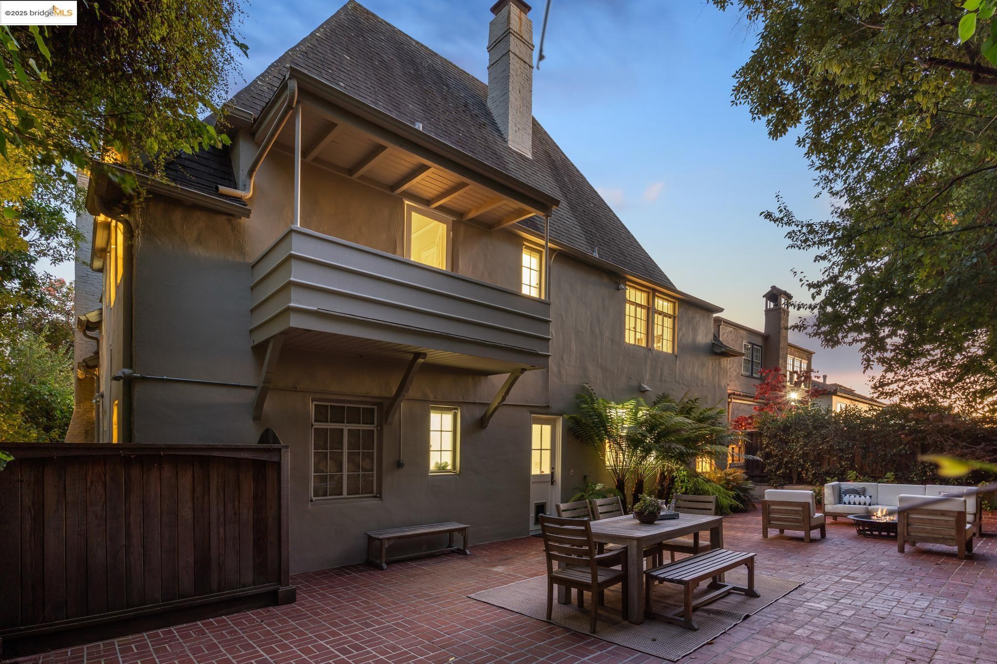 Detail Gallery Image 59 of 60 For 33 Richardson Way, Piedmont,  CA 94611 - 4 Beds | 3 Baths