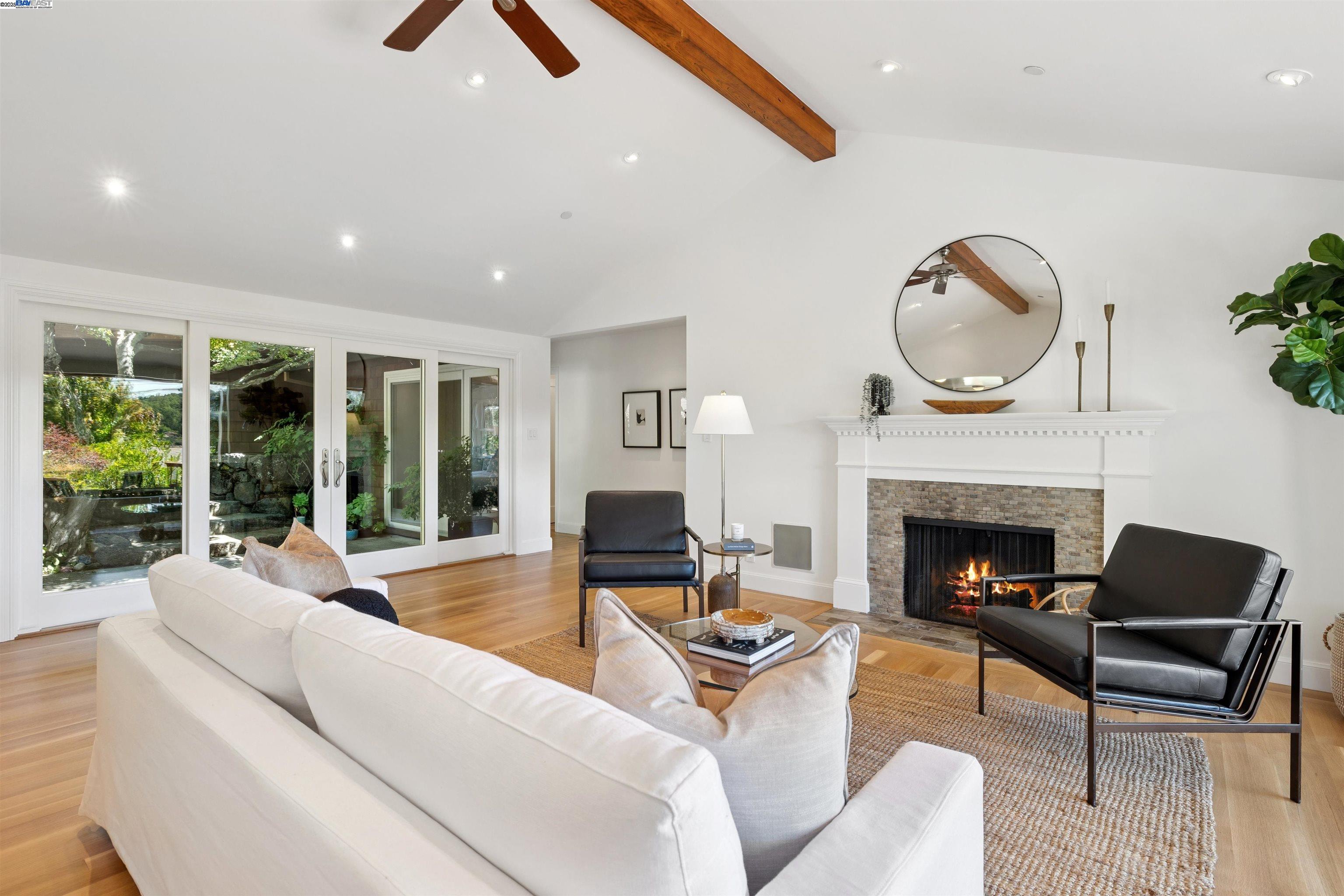 Detail Gallery Image 11 of 60 For 184 Hilldale Dr, San Anselmo,  CA 94960 - 4 Beds | 3 Baths