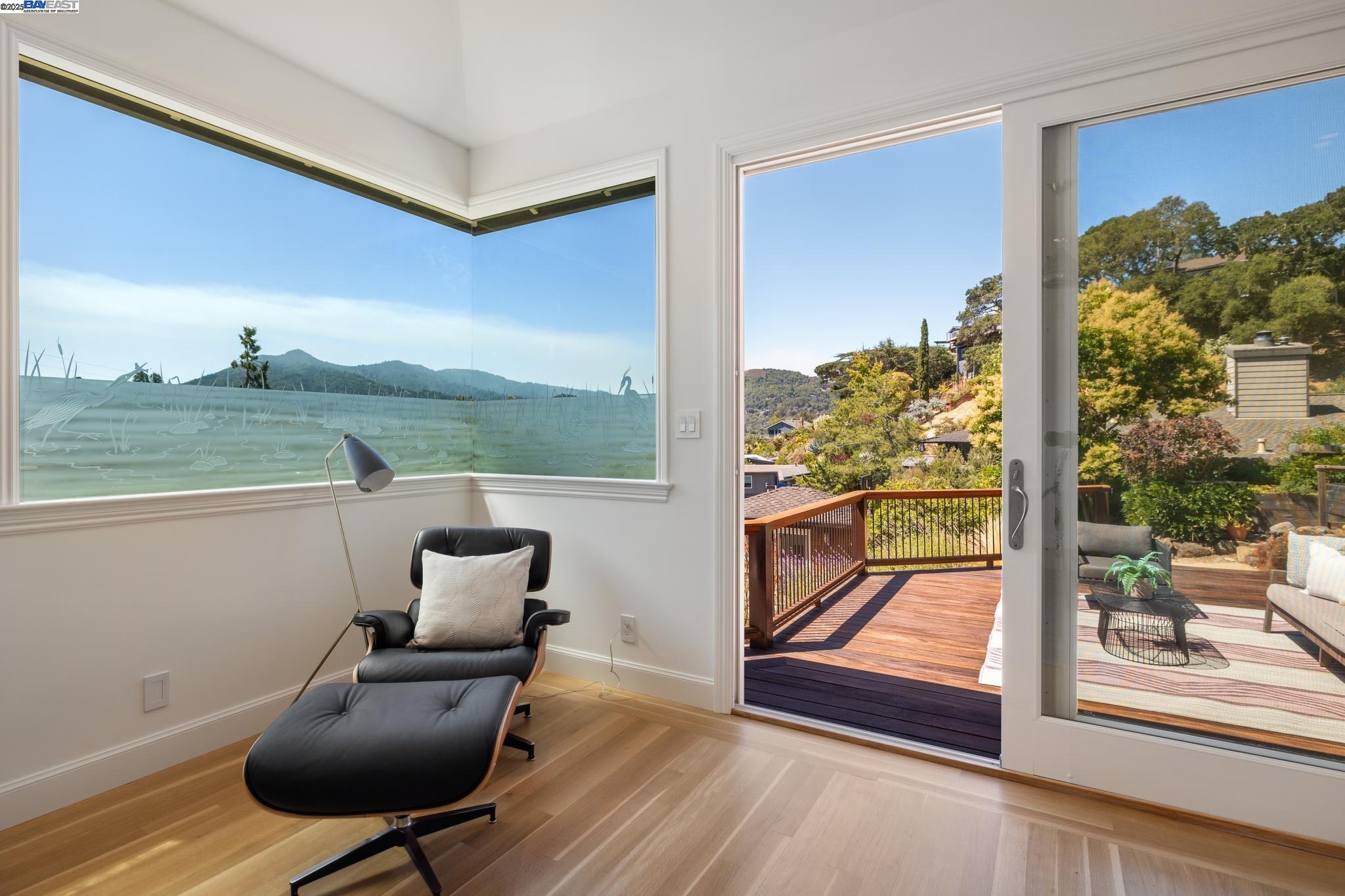 Detail Gallery Image 29 of 60 For 184 Hilldale Dr, San Anselmo,  CA 94960 - 4 Beds | 3 Baths