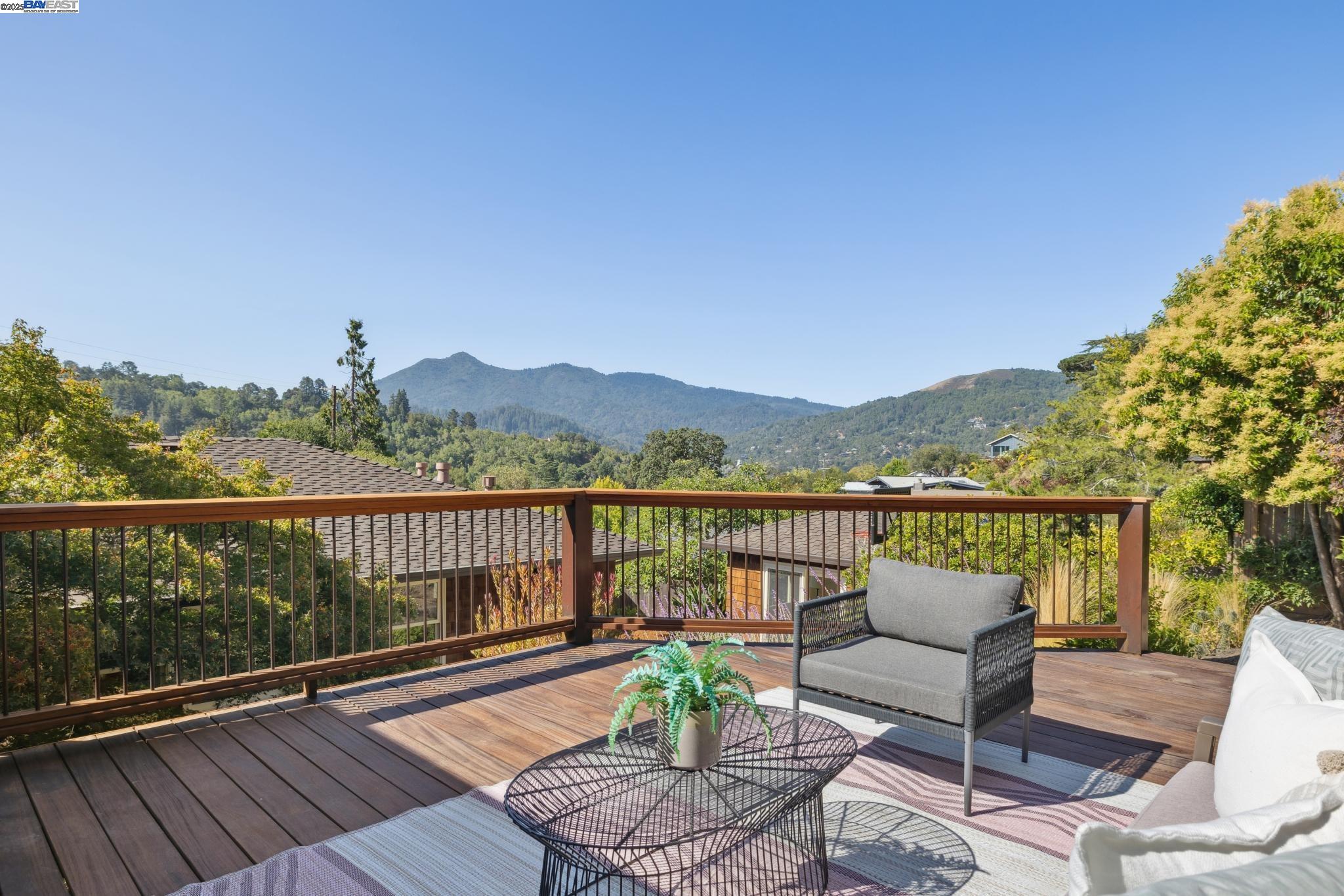 Detail Gallery Image 30 of 60 For 184 Hilldale Dr, San Anselmo,  CA 94960 - 4 Beds | 3 Baths