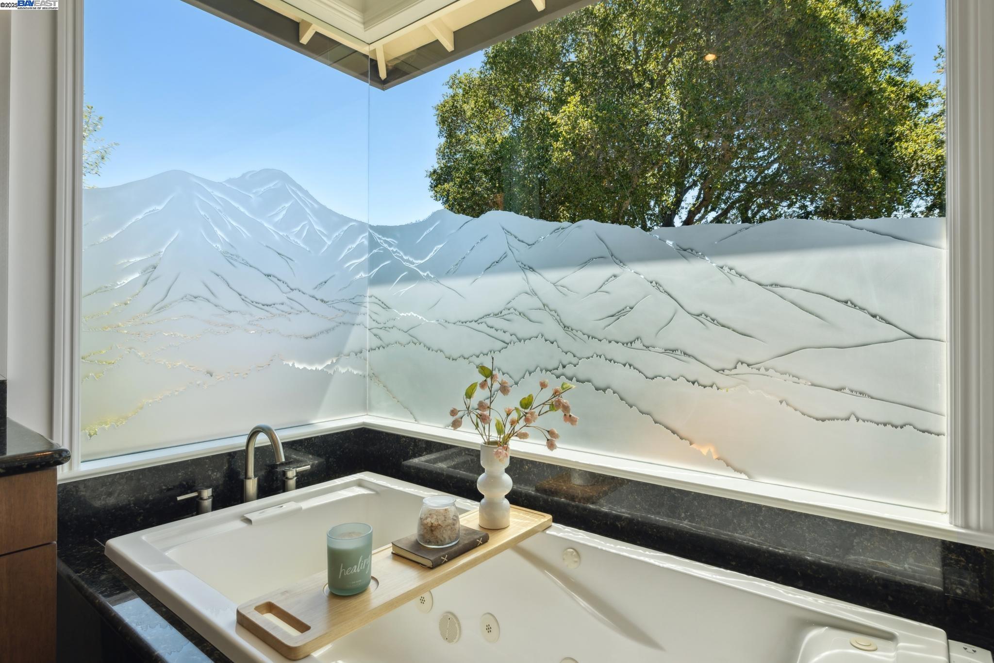 Detail Gallery Image 33 of 60 For 184 Hilldale Dr, San Anselmo,  CA 94960 - 4 Beds | 3 Baths