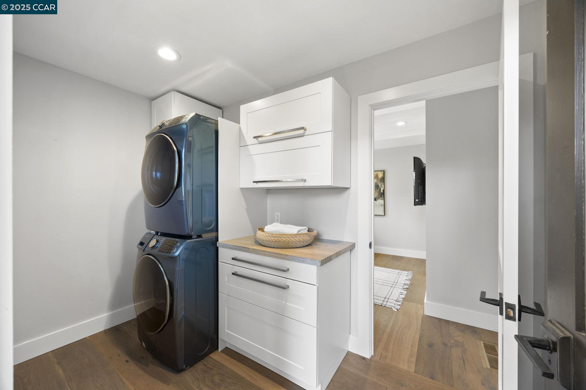 Detail Gallery Image 26 of 53 For 10 Albo Ct, Orinda,  CA 94563 - 5 Beds | 3/1 Baths
