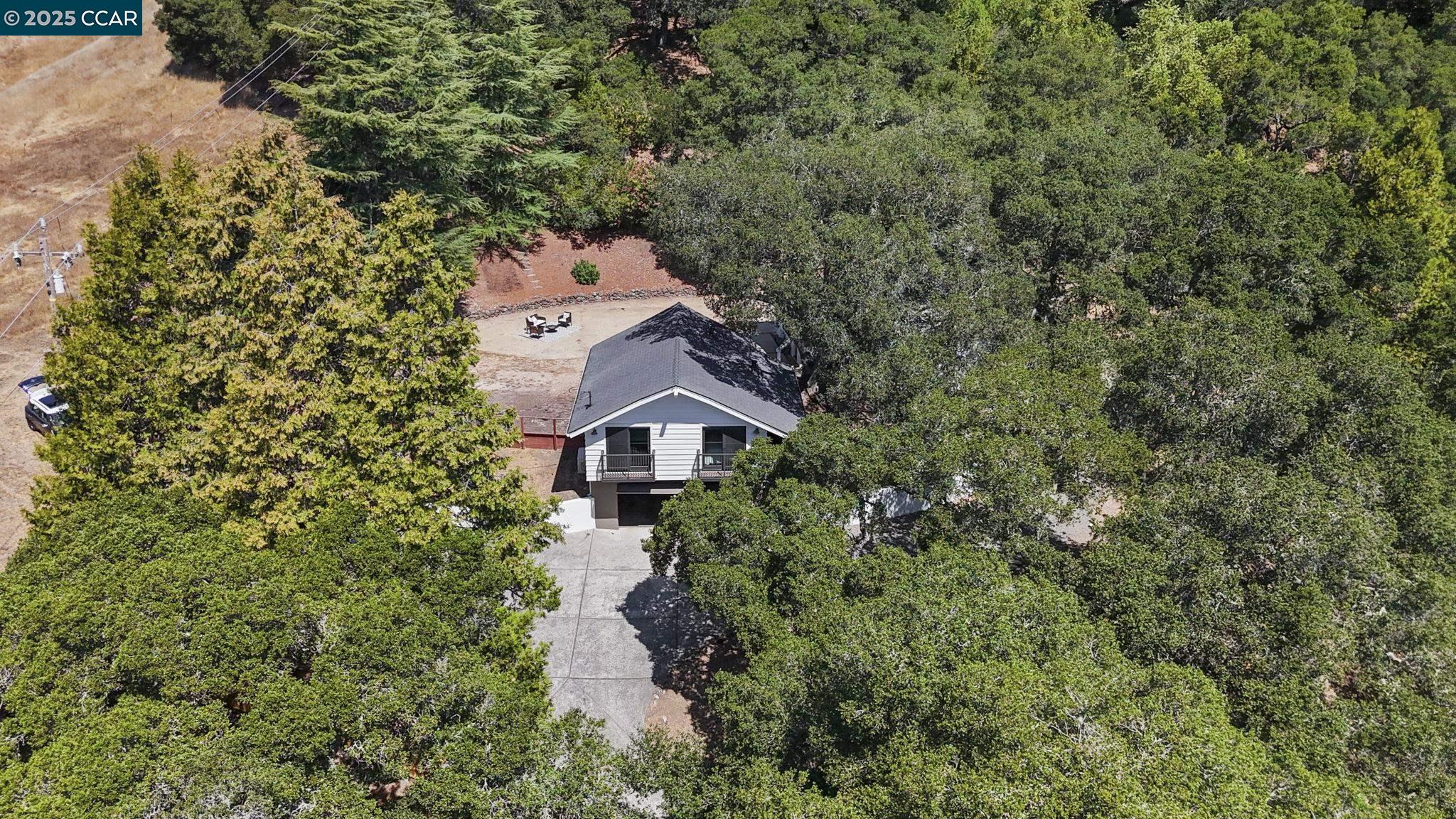Detail Gallery Image 30 of 53 For 10 Albo Ct, Orinda,  CA 94563 - 5 Beds | 3/1 Baths