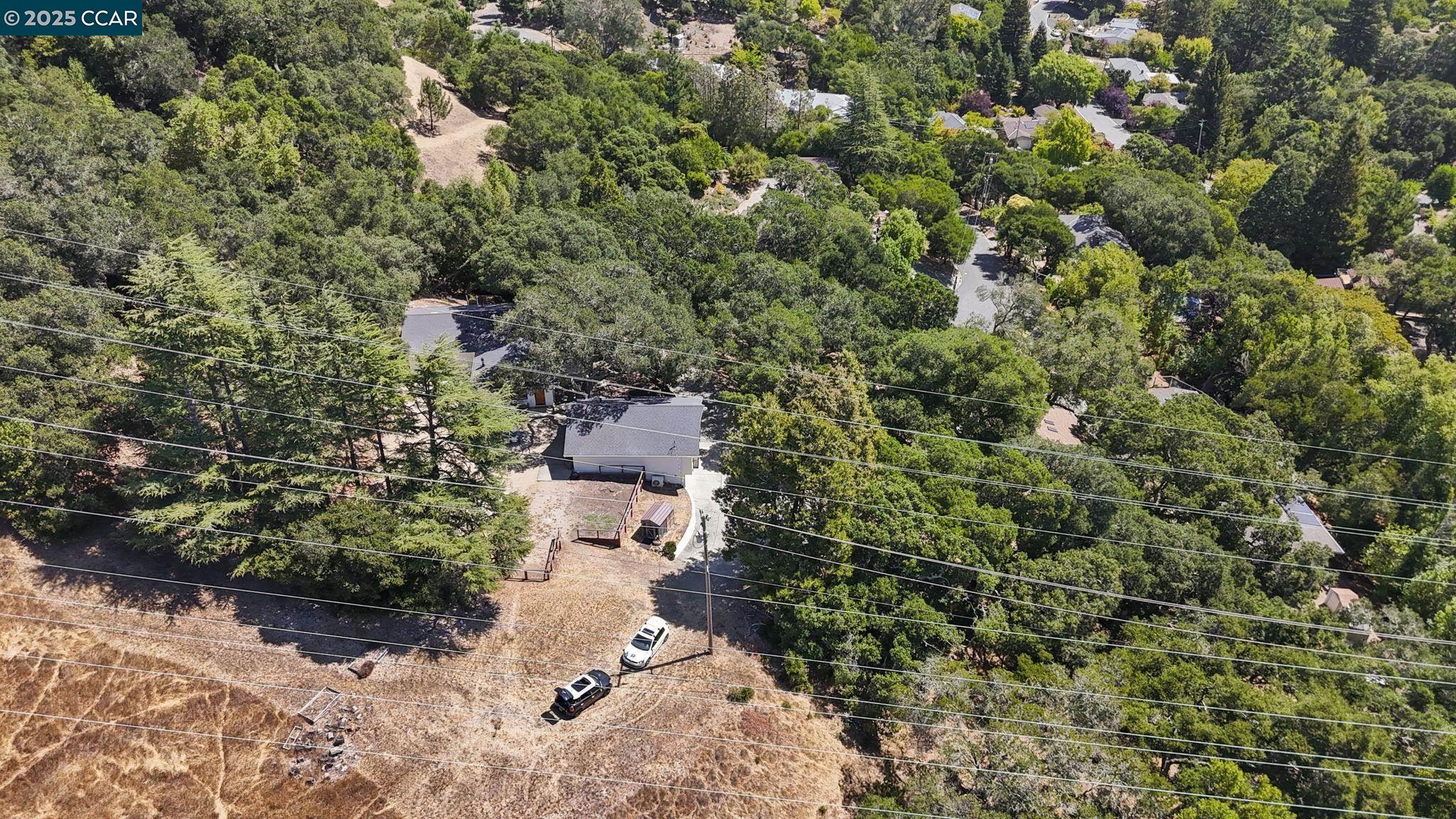Detail Gallery Image 43 of 53 For 10 Albo Ct, Orinda,  CA 94563 - 5 Beds | 3/1 Baths