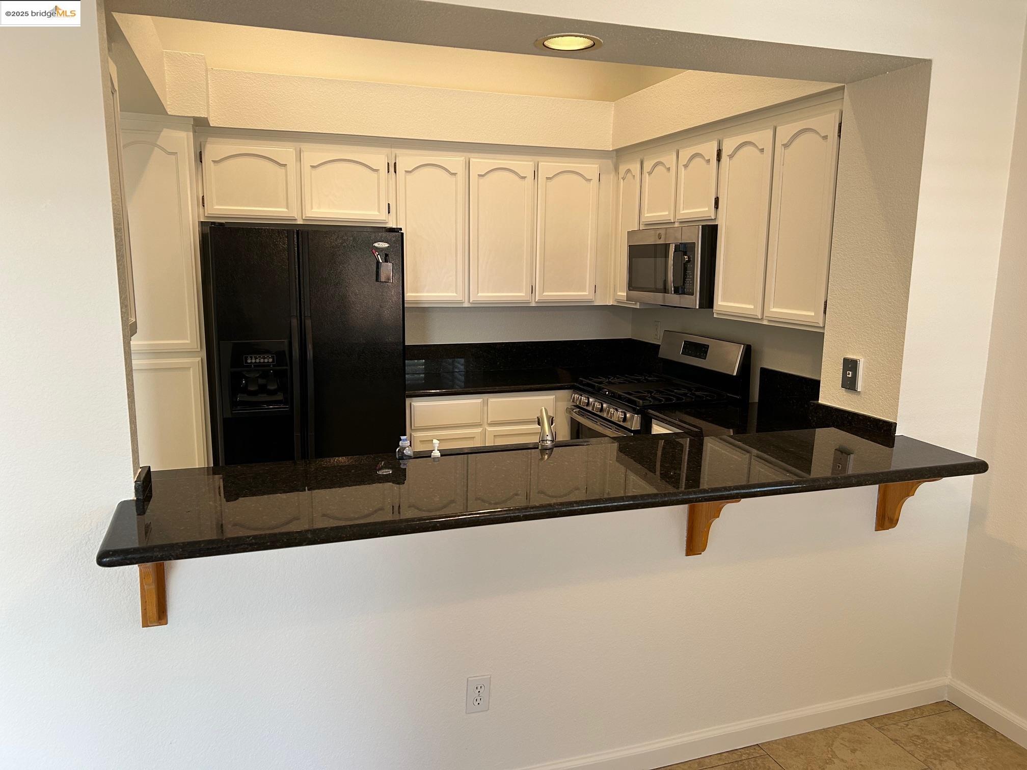Detail Gallery Image 9 of 22 For 63 Goldmeadow Ct, Brentwood,  CA 94513 - 3 Beds | 2 Baths