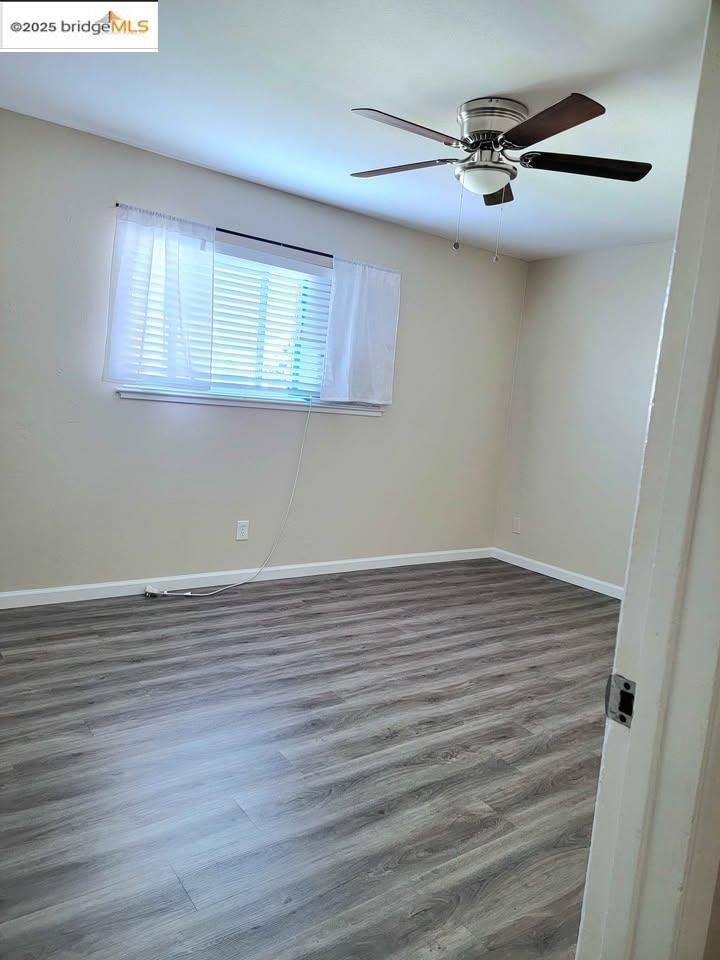 Detail Gallery Image 7 of 11 For 305 W 13th St, Pittsburg,  CA 94565 - 3 Beds | 1 Baths