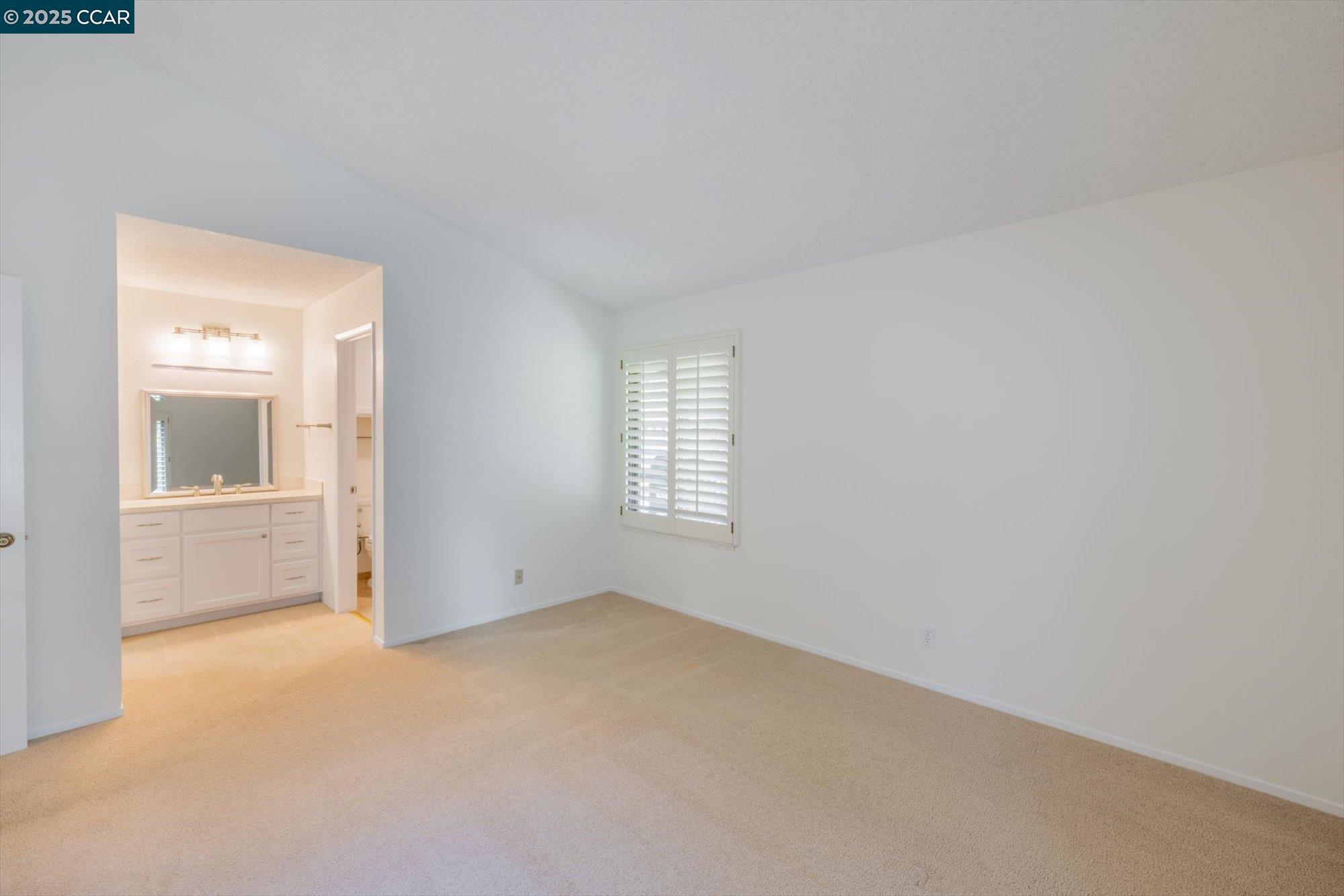 Detail Gallery Image 15 of 41 For 171 Mount Tam Ct, Martinez,  CA 94553 - 4 Beds | 2 Baths
