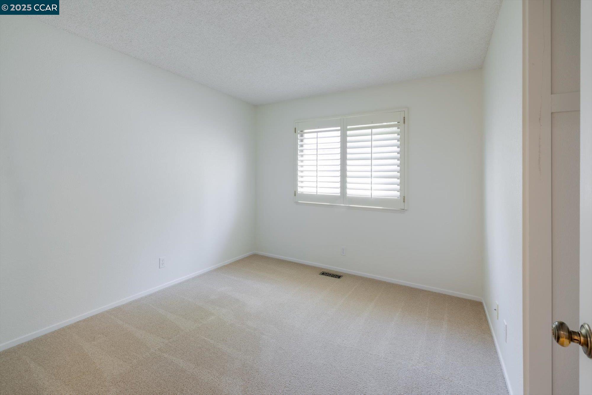 Detail Gallery Image 21 of 41 For 171 Mount Tam Ct, Martinez,  CA 94553 - 4 Beds | 2 Baths