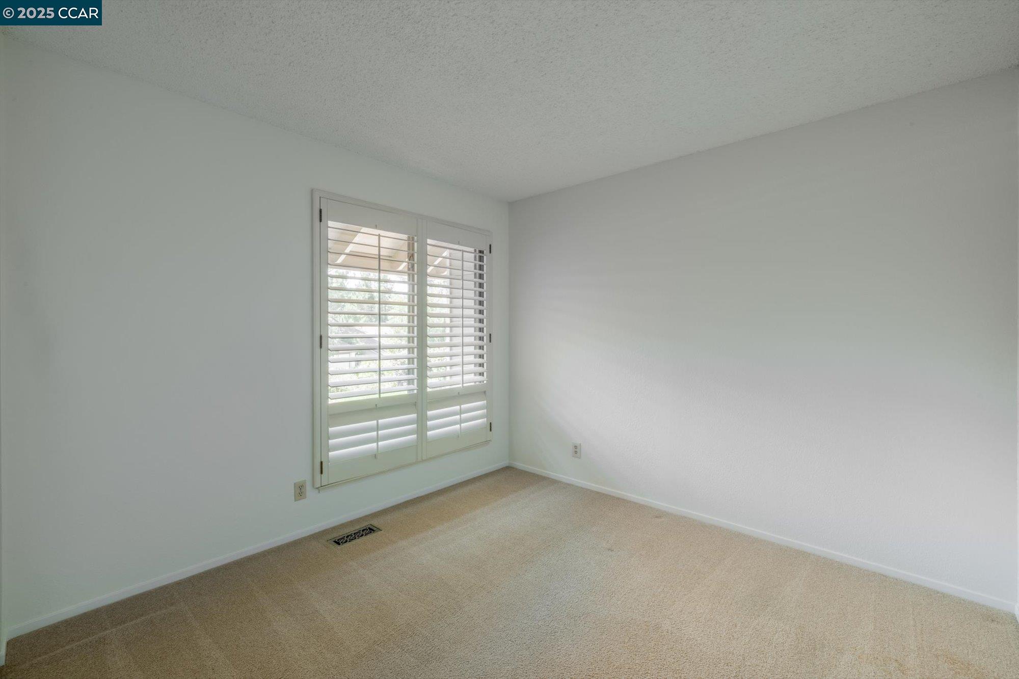 Detail Gallery Image 26 of 41 For 171 Mount Tam Ct, Martinez,  CA 94553 - 4 Beds | 2 Baths