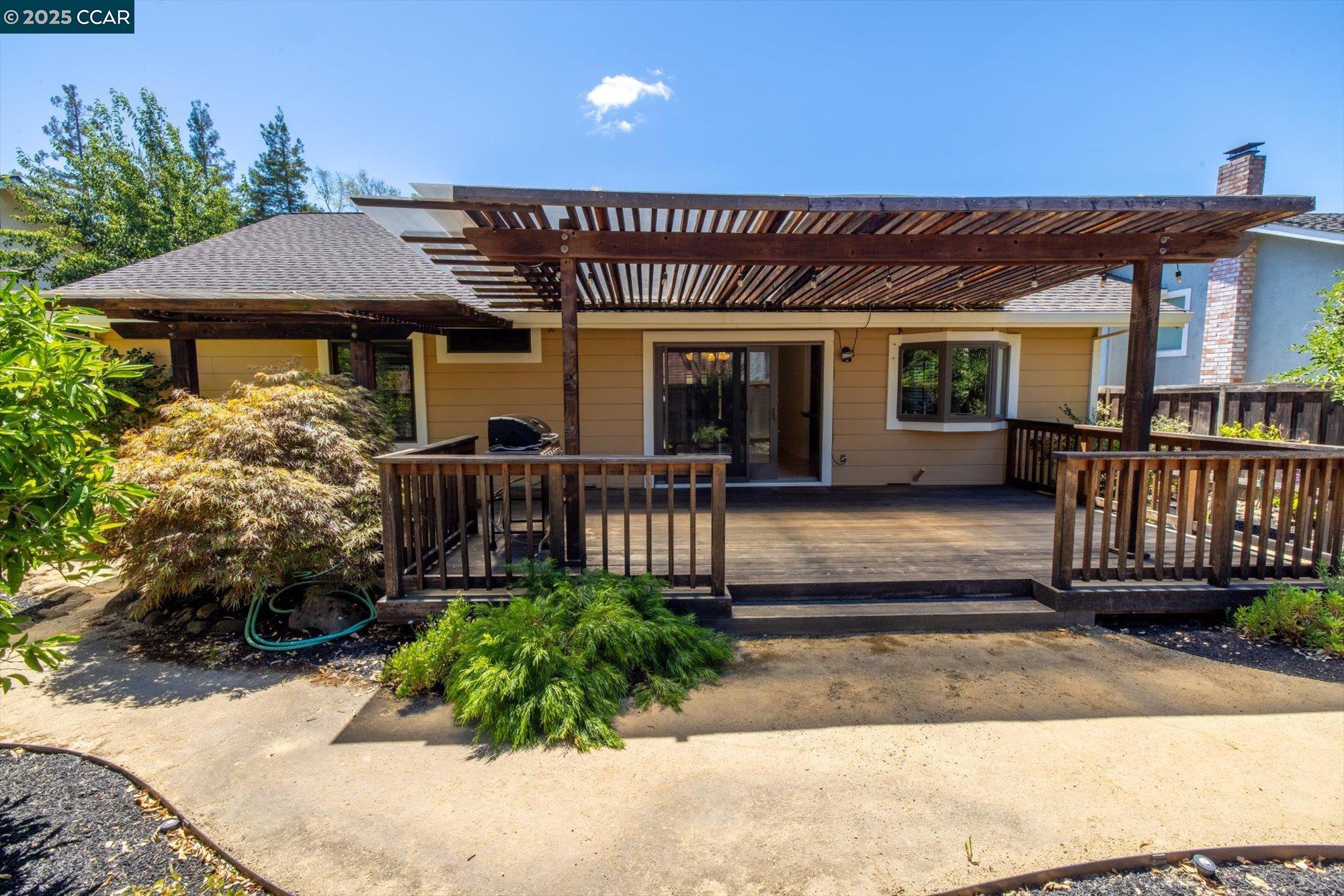 Detail Gallery Image 29 of 41 For 171 Mount Tam Ct, Martinez,  CA 94553 - 4 Beds | 2 Baths