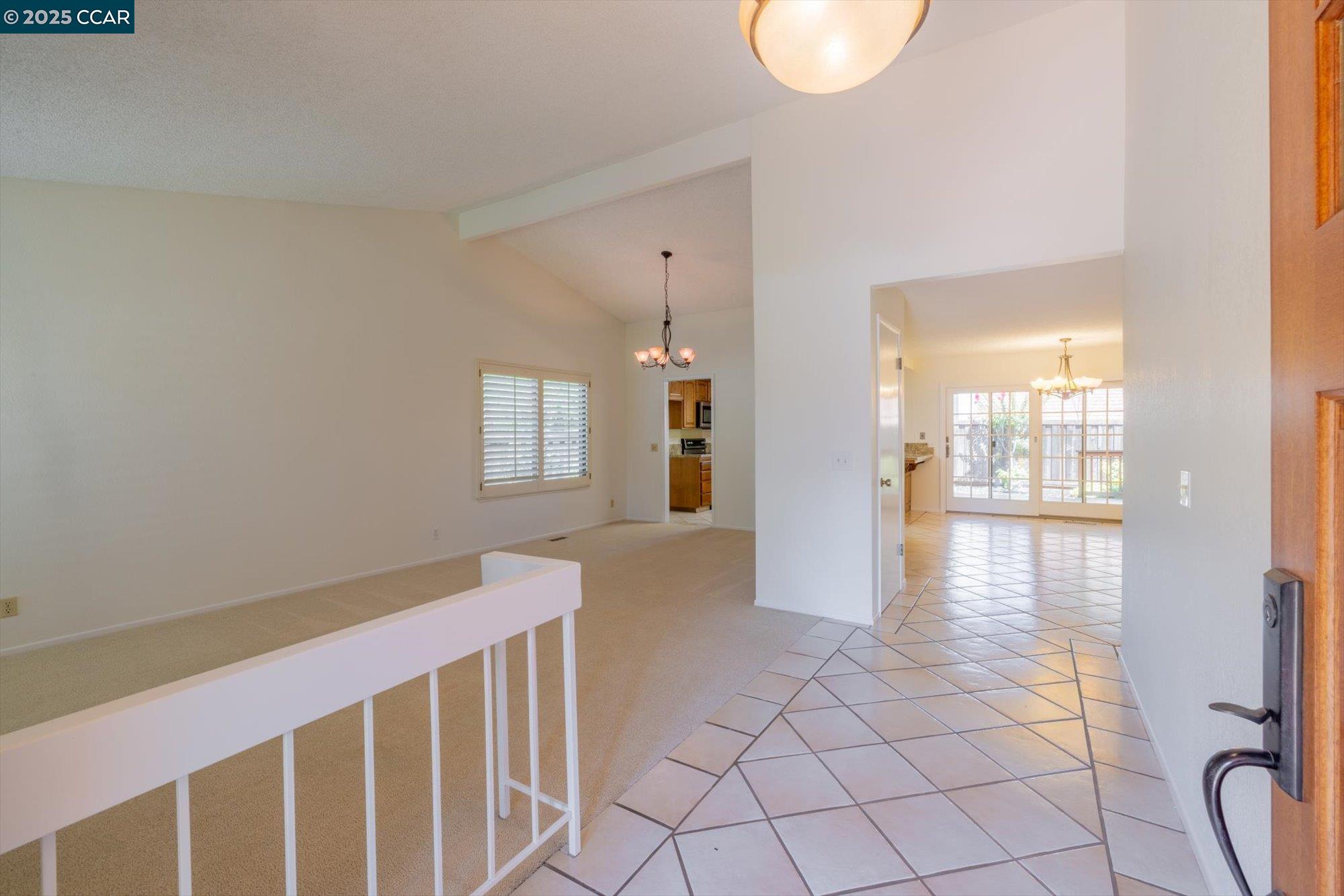 Detail Gallery Image 4 of 41 For 171 Mount Tam Ct, Martinez,  CA 94553 - 4 Beds | 2 Baths