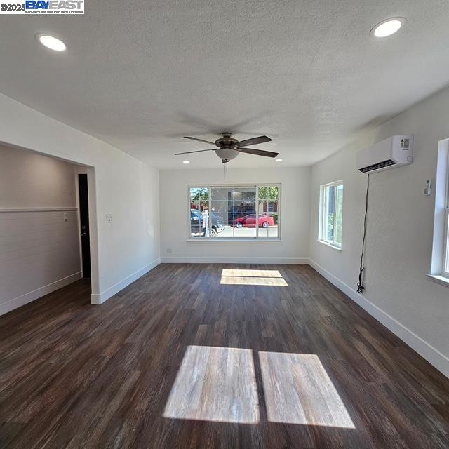 Detail Gallery Image 3 of 10 For 2383 E Sonora St, Stockton,  CA 95205 - 2 Beds | 1 Baths
