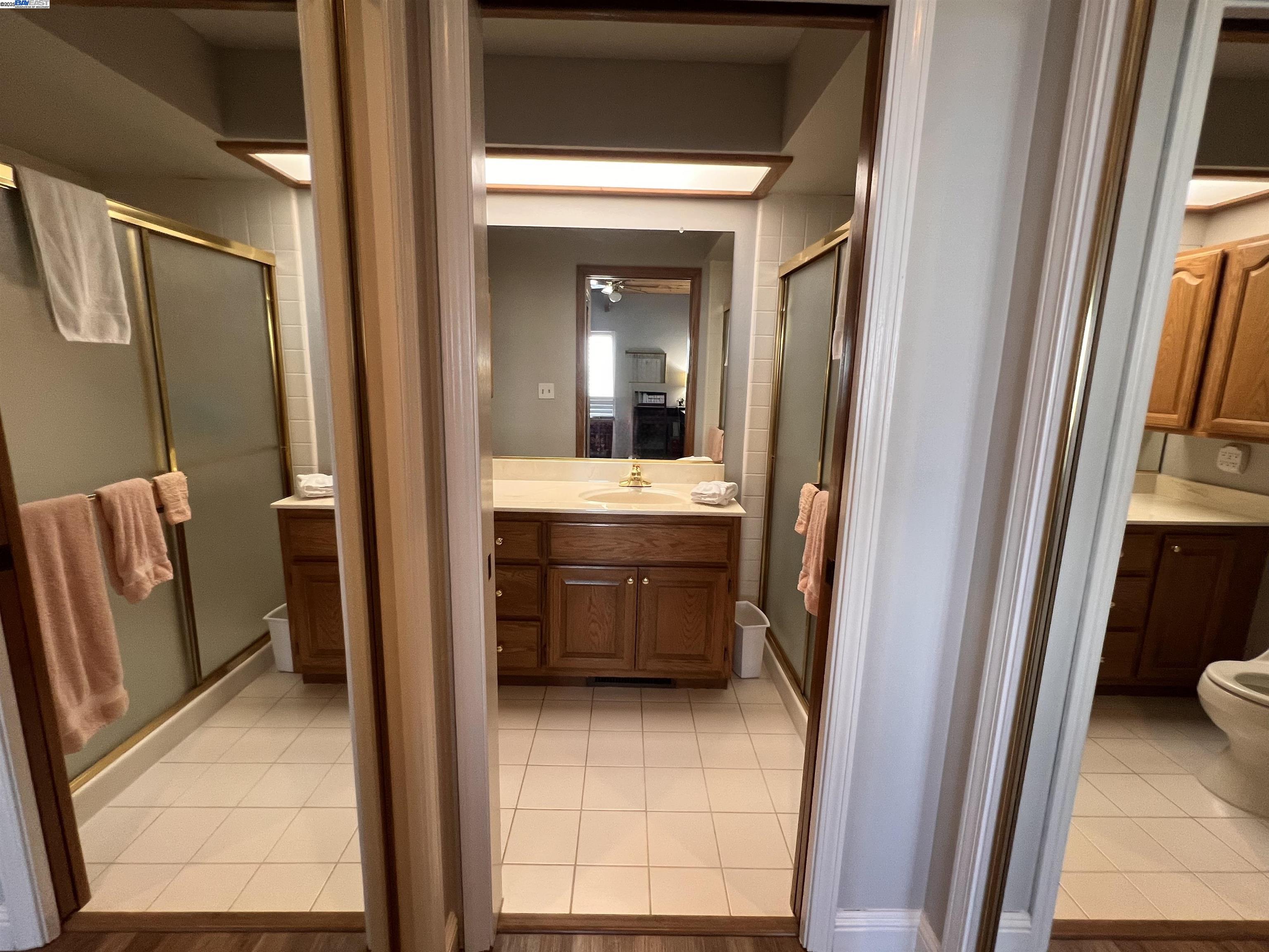 Detail Gallery Image 22 of 52 For 37 Binnacle Hl, Oakland,  CA 94618 - 2 Beds | 2 Baths