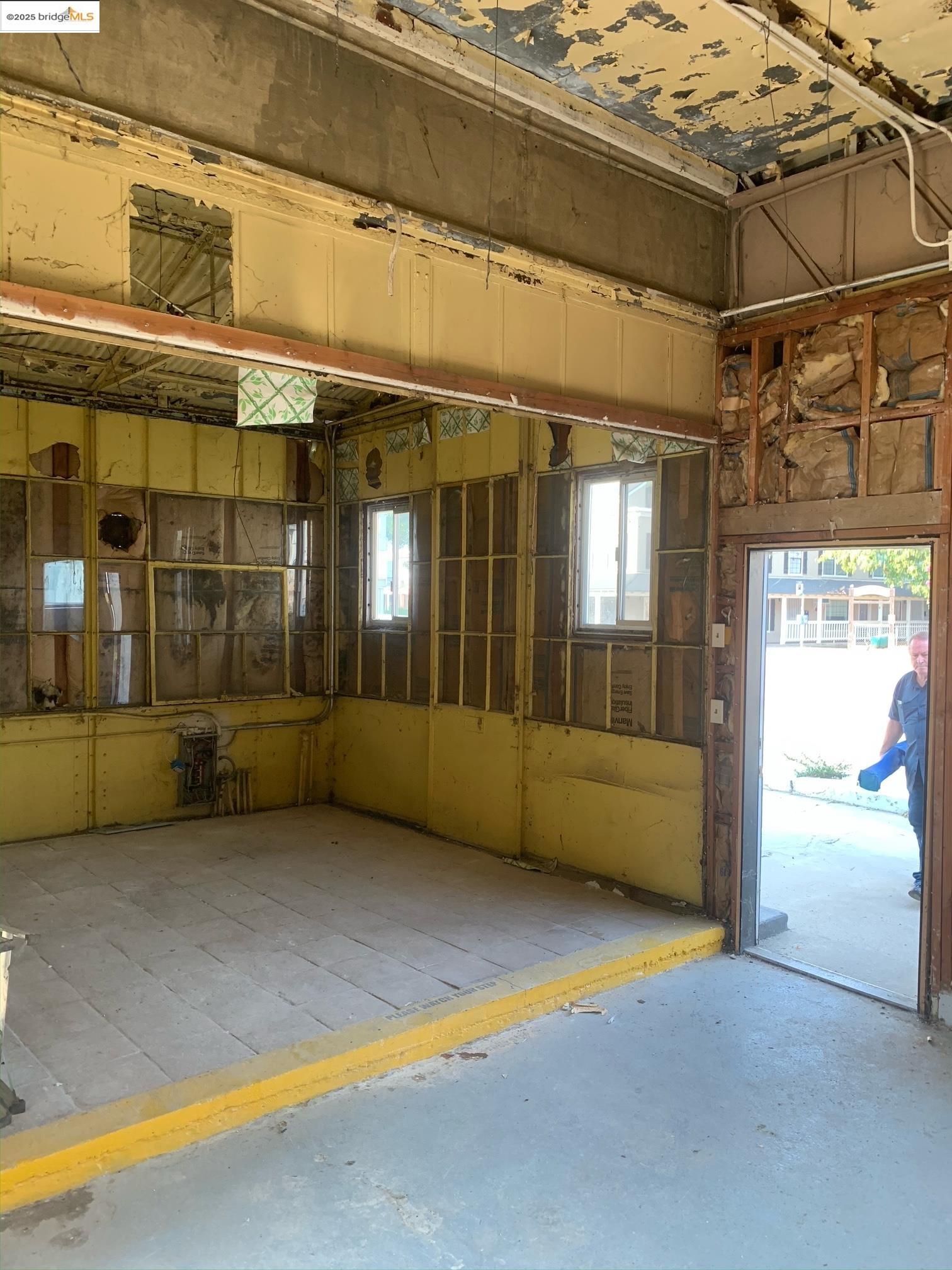 Detail Gallery Image 4 of 6 For 18223 Main Street, Jamestown,  CA 95327 - – Beds | – Baths