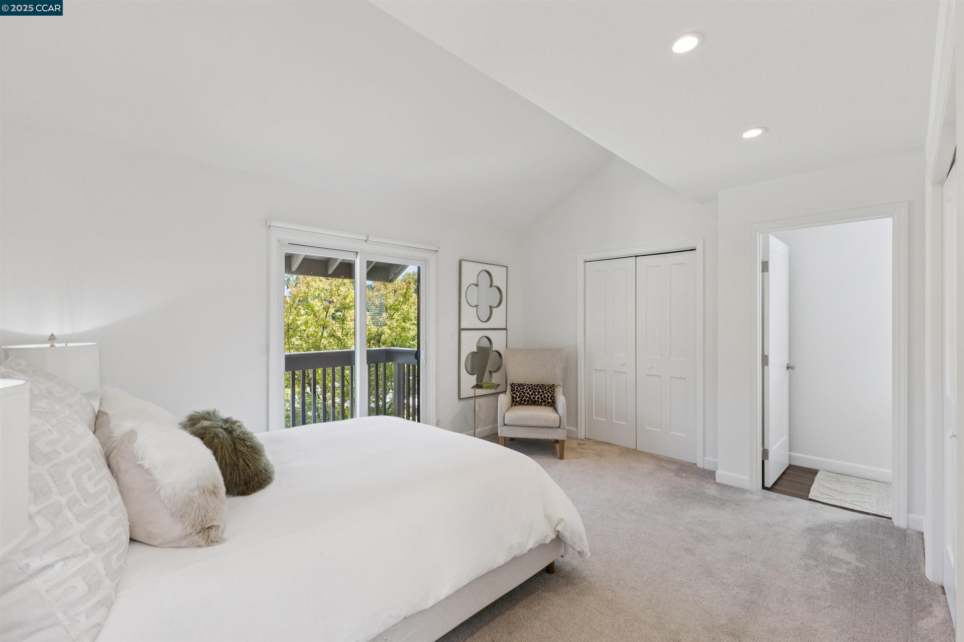 Detail Gallery Image 16 of 28 For 7 Songbird Ct, Lafayette,  CA 94549 - 2 Beds | 2/1 Baths