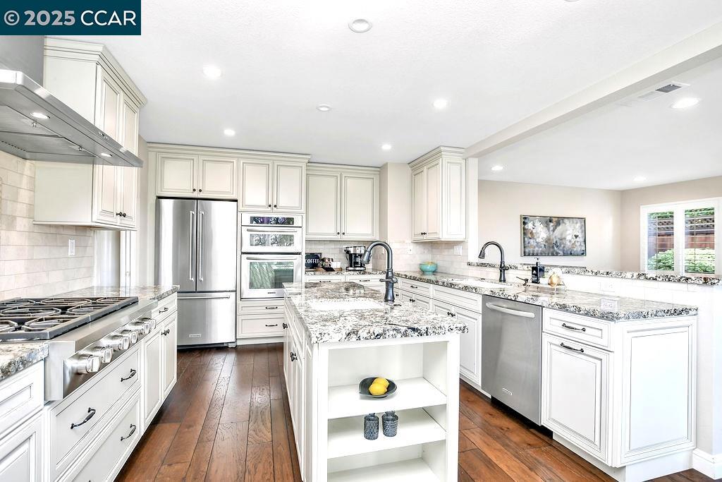 Detail Gallery Image 3 of 51 For 428 Snowdon Pl, Danville,  CA 94506 - 4 Beds | 3 Baths