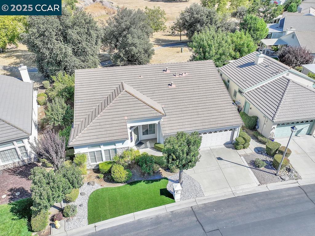 Detail Gallery Image 4 of 47 For 80 Gala Ln, Brentwood,  CA 94513 - 3 Beds | 2/1 Baths