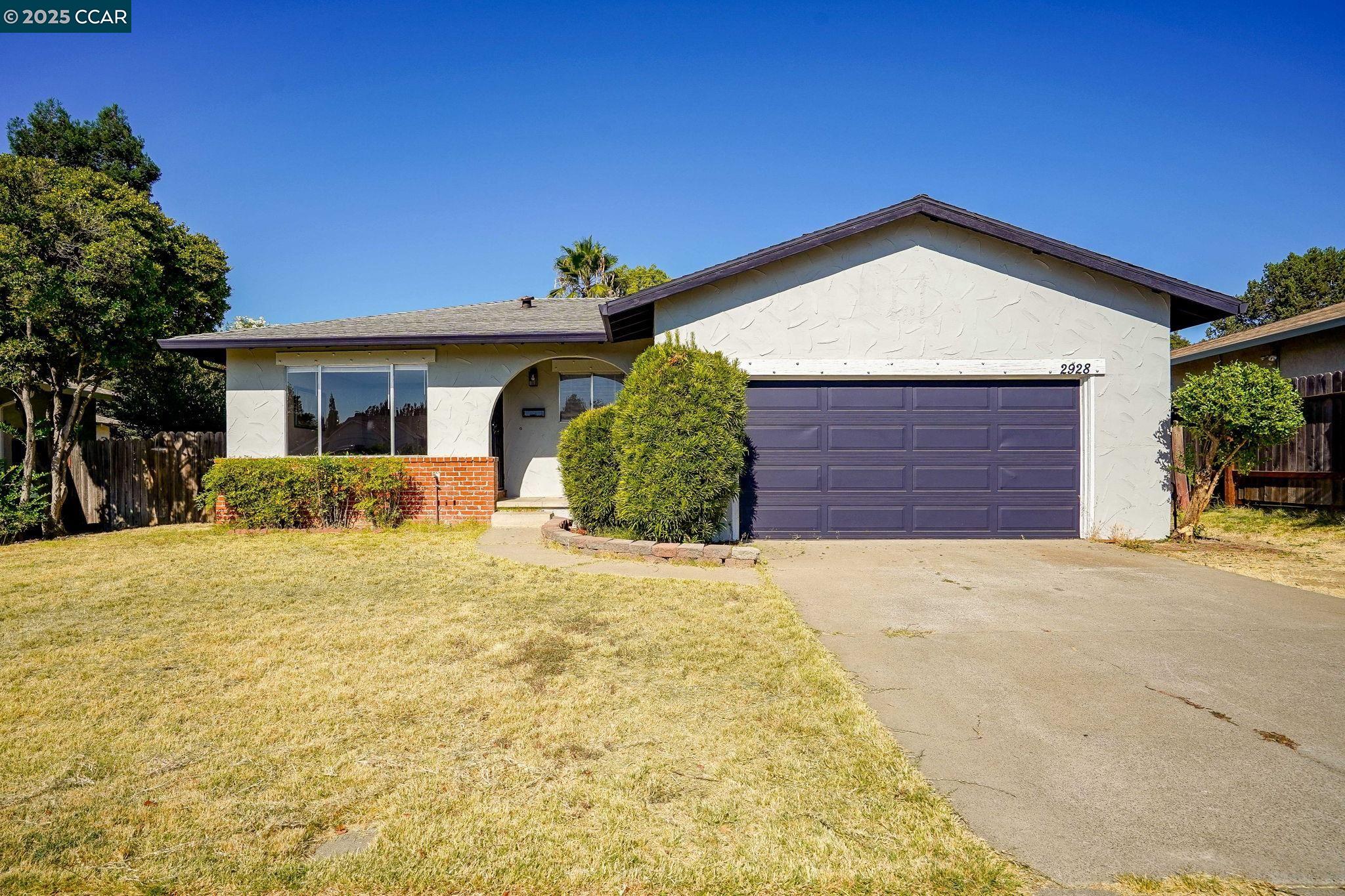 Detail Gallery Image 1 of 27 For 2928 El Monte Way, Antioch,  CA 94509 - 4 Beds | 2 Baths