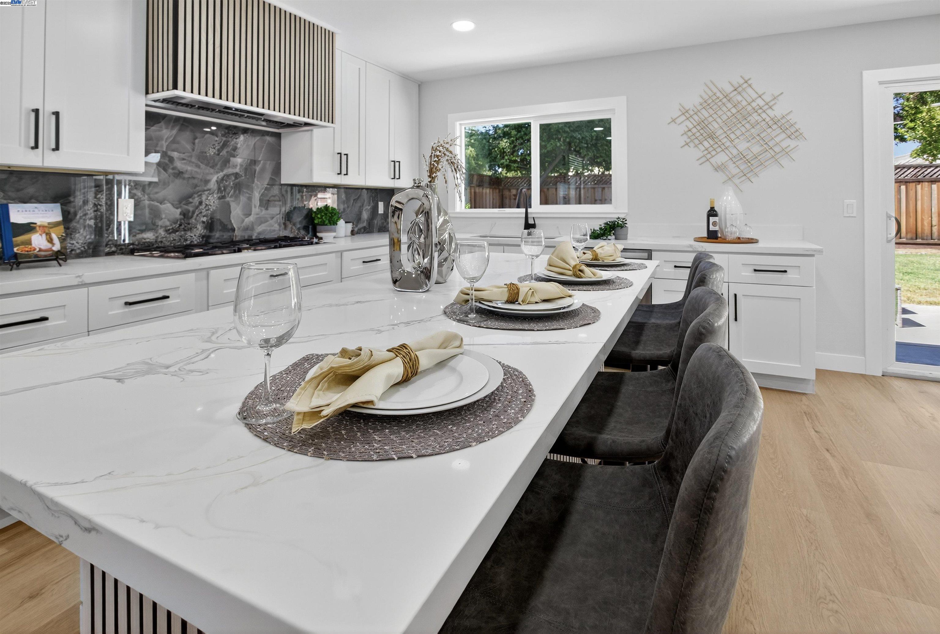 Detail Gallery Image 13 of 42 For 4217 Waycross Ct, Pleasanton,  CA 94566 - 4 Beds | 2/1 Baths