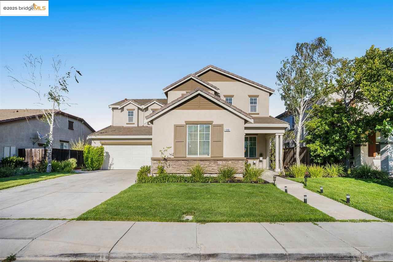 Detail Gallery Image 1 of 38 For 1040 Morning Glory Way, Oakley,  CA 94561 - 5 Beds | 3/1 Baths