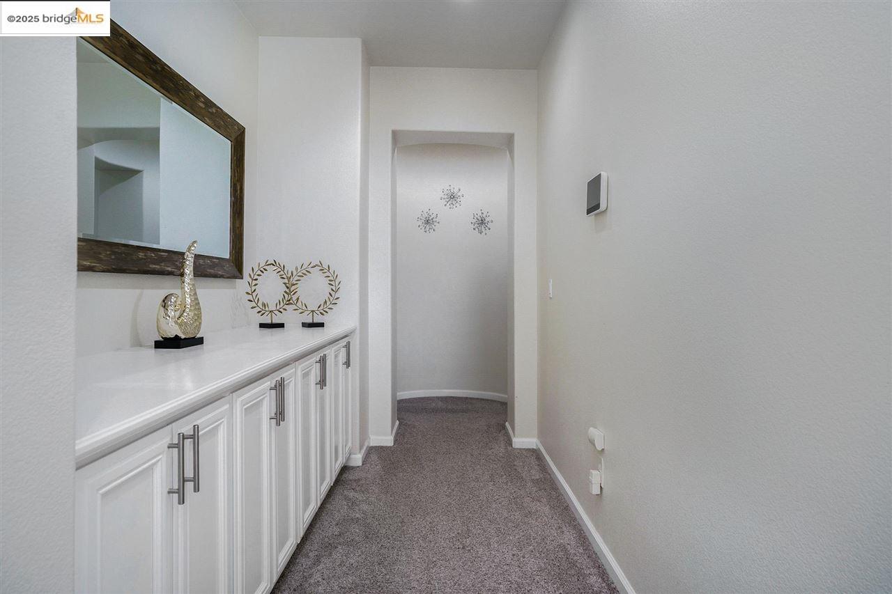 Detail Gallery Image 16 of 38 For 1040 Morning Glory Way, Oakley,  CA 94561 - 5 Beds | 3/1 Baths