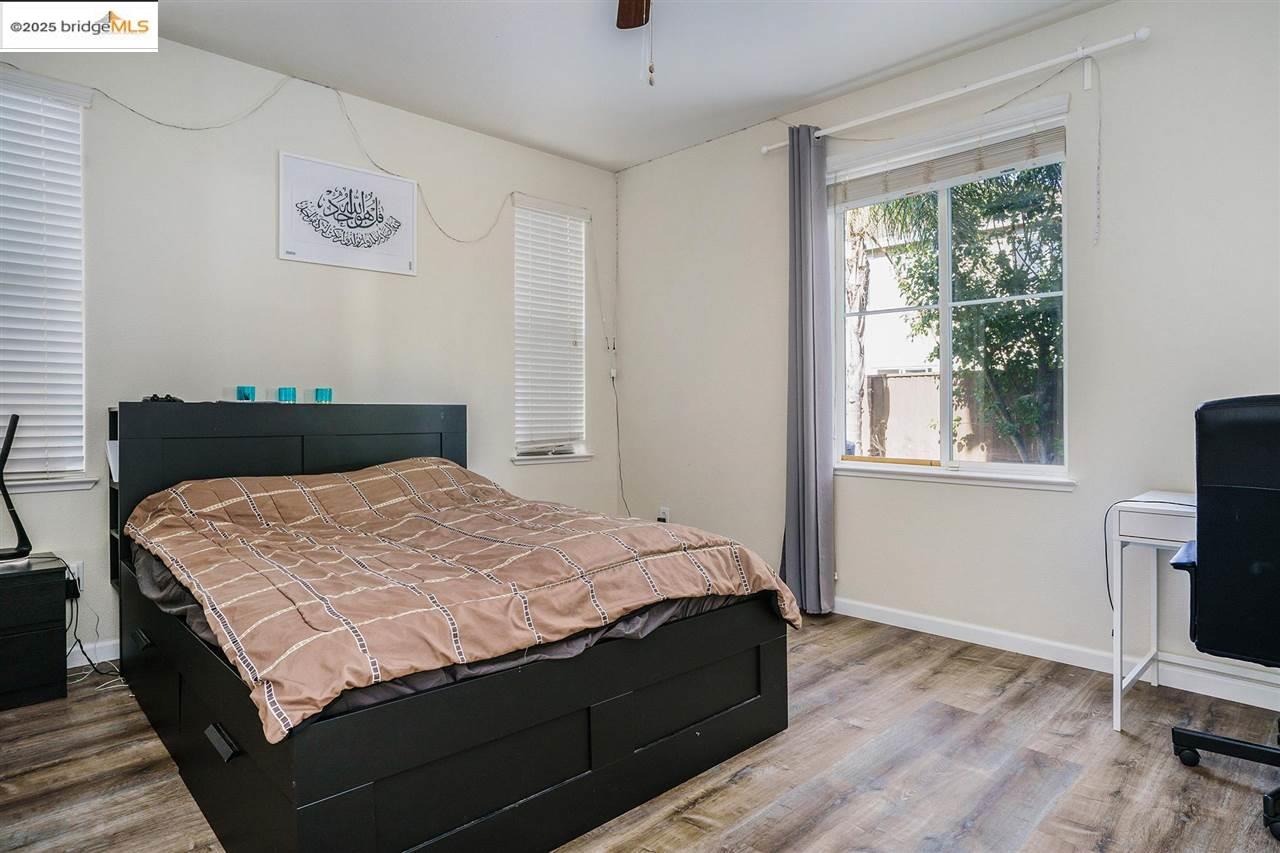 Detail Gallery Image 17 of 38 For 1040 Morning Glory Way, Oakley,  CA 94561 - 5 Beds | 3/1 Baths