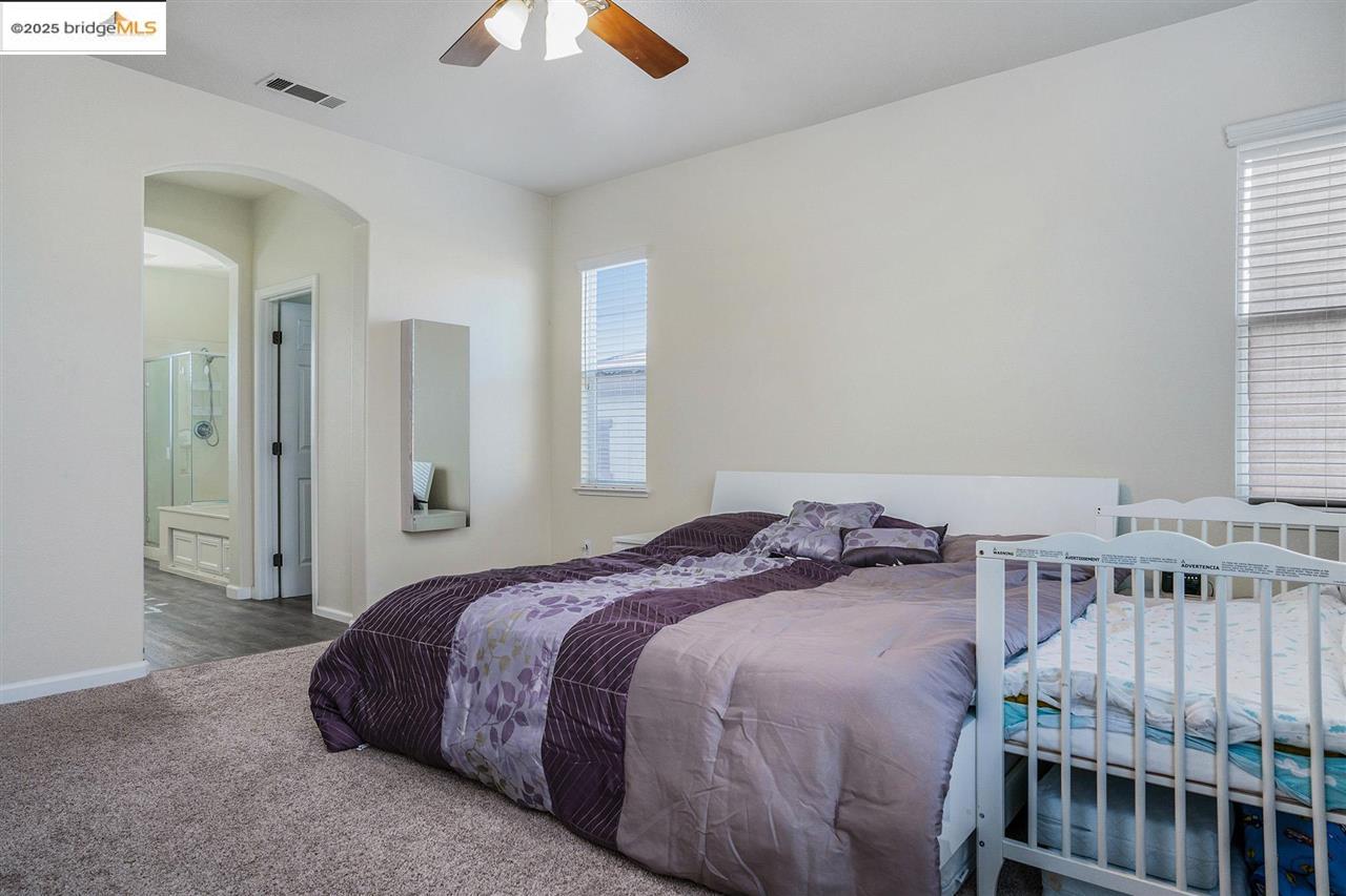 Detail Gallery Image 19 of 38 For 1040 Morning Glory Way, Oakley,  CA 94561 - 5 Beds | 3/1 Baths