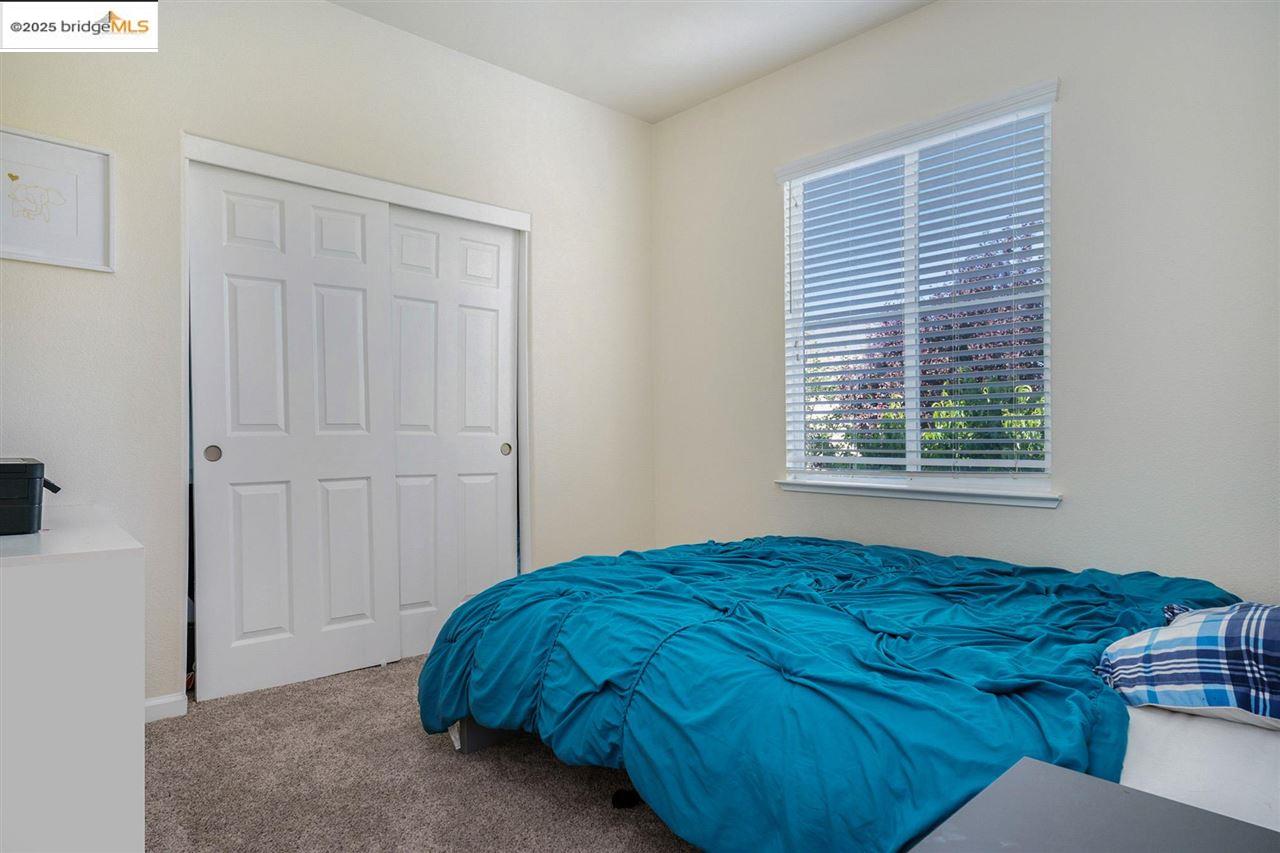 Detail Gallery Image 21 of 38 For 1040 Morning Glory Way, Oakley,  CA 94561 - 5 Beds | 3/1 Baths