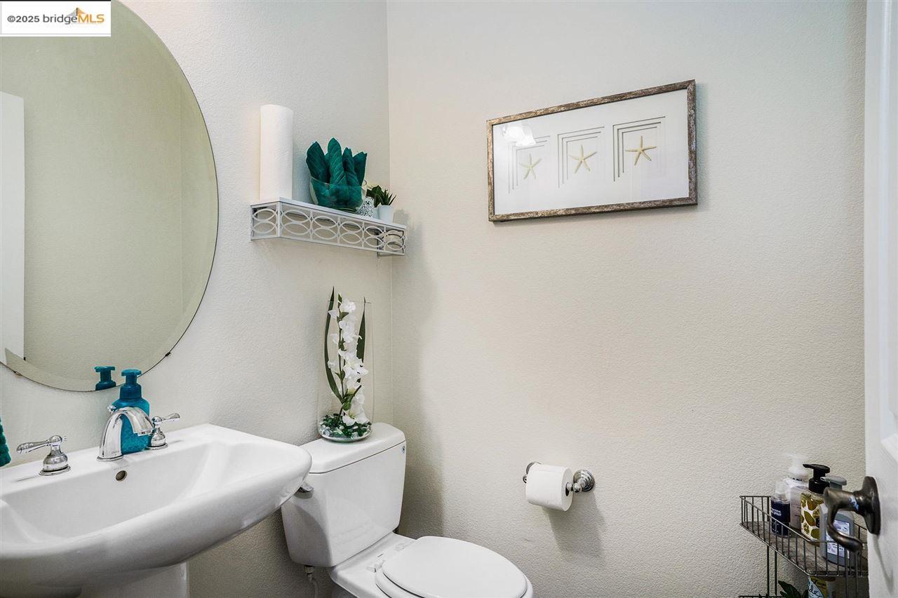 Detail Gallery Image 28 of 38 For 1040 Morning Glory Way, Oakley,  CA 94561 - 5 Beds | 3/1 Baths