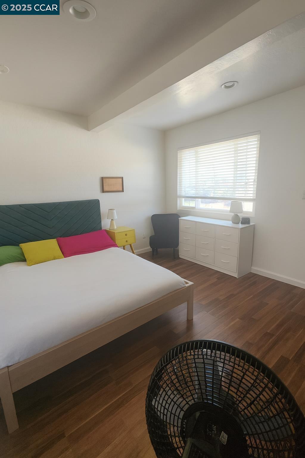 Detail Gallery Image 5 of 6 For 4405 Mcglothen Way, Richmond,  CA 94806 - 3 Beds | 1 Baths