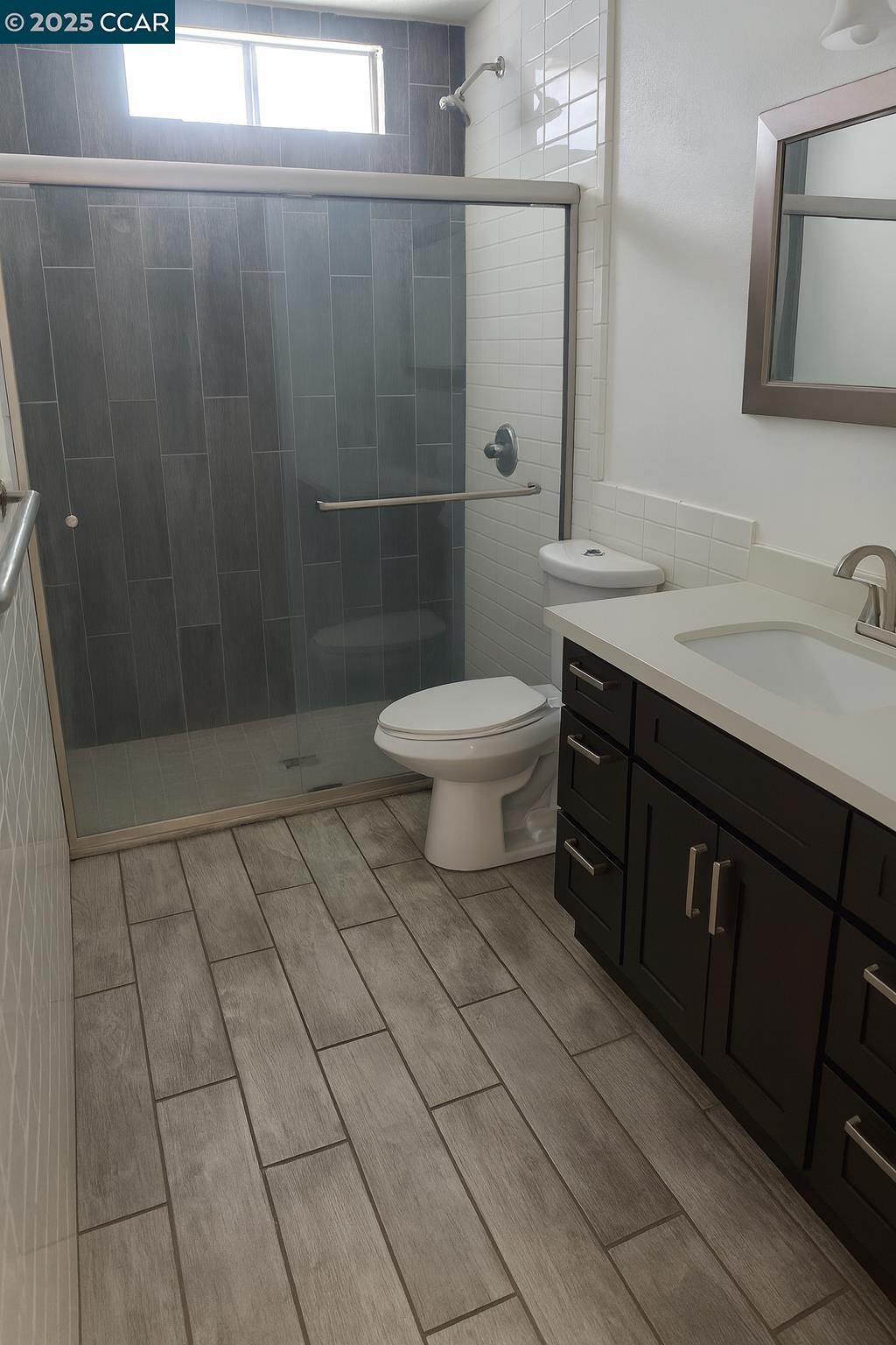 Detail Gallery Image 6 of 6 For 4405 Mcglothen Way, Richmond,  CA 94806 - 3 Beds | 1 Baths