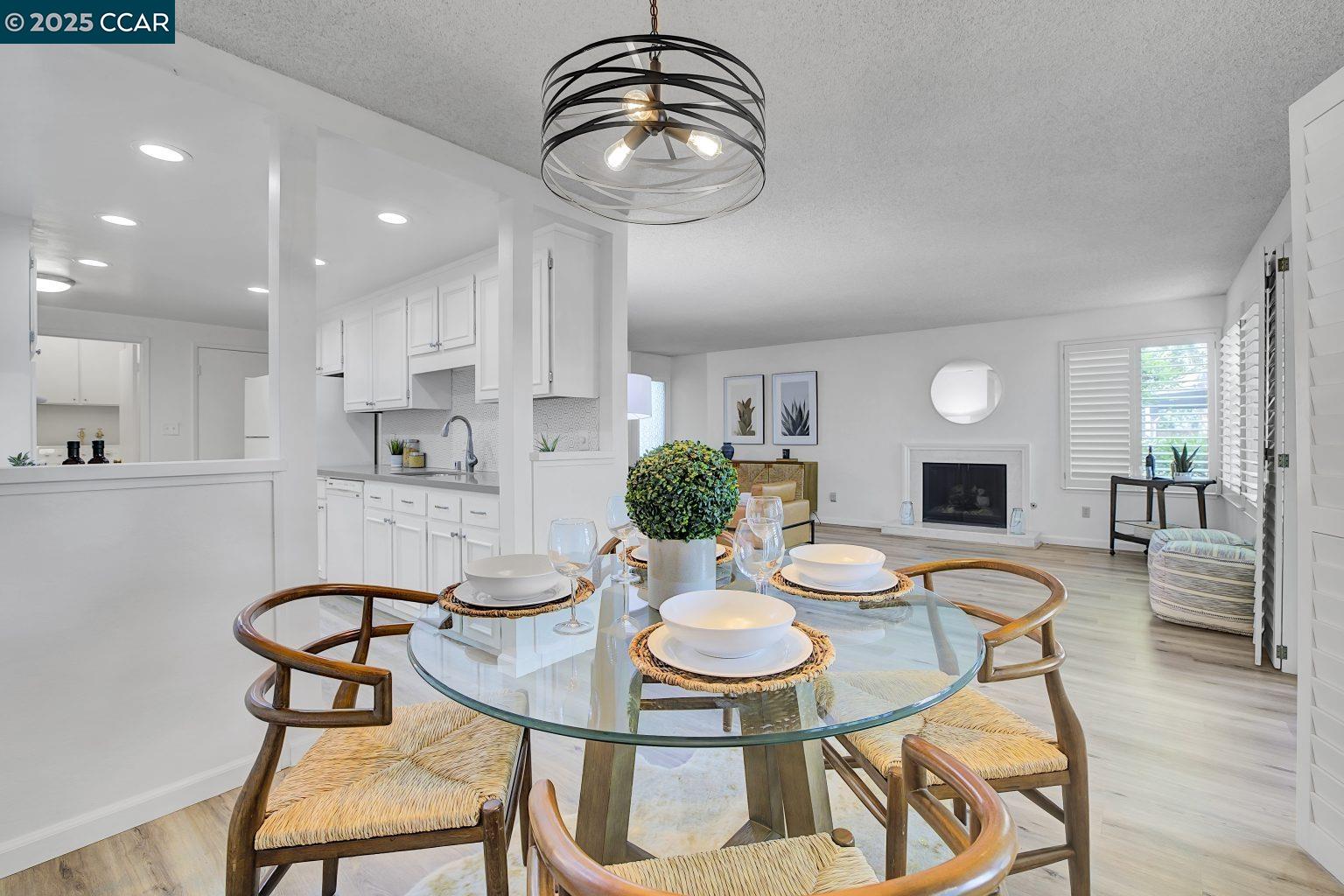 Photo #8: 41108496 Listing: Photo #8