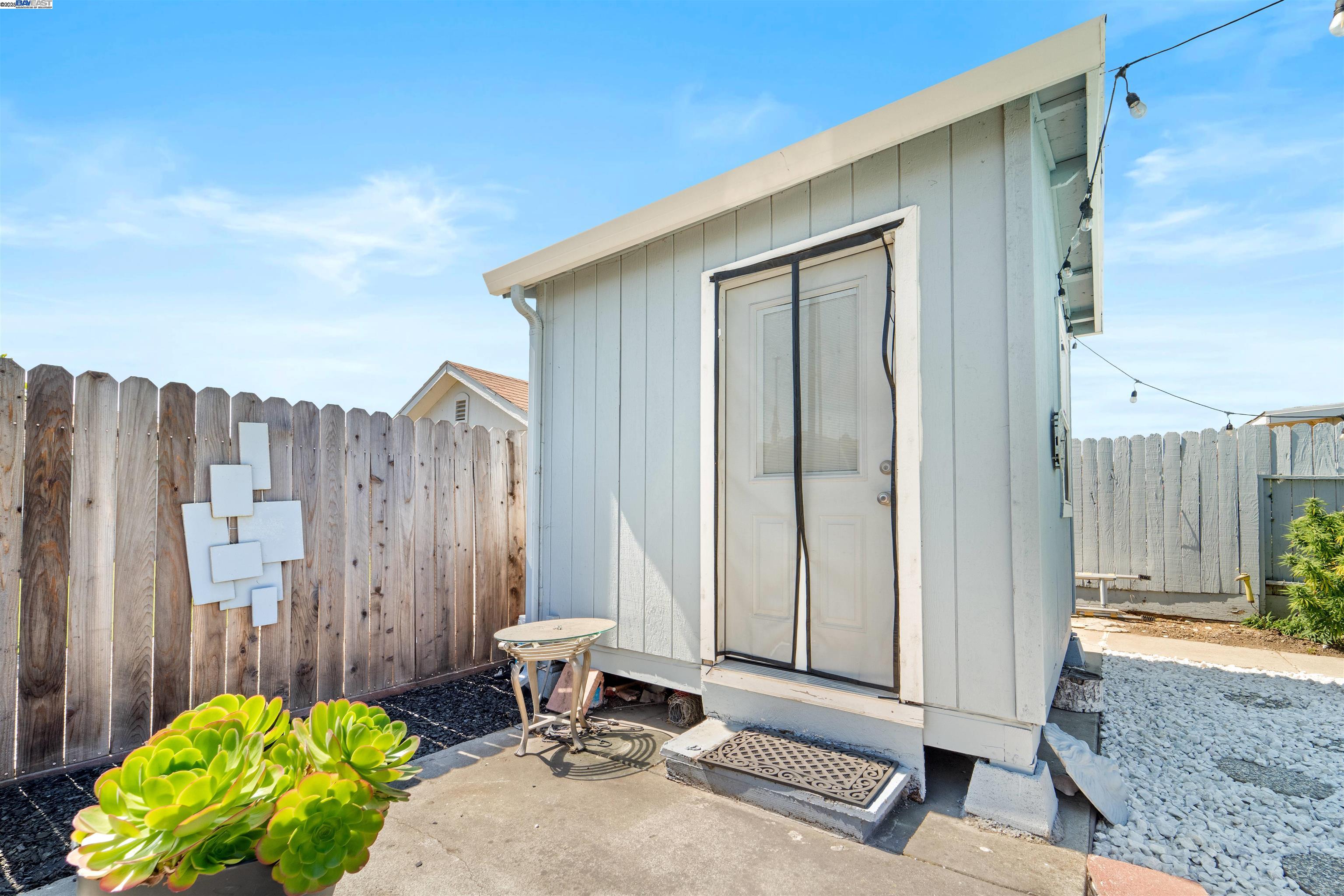 Detail Gallery Image 20 of 23 For 357 White Dr, Hayward,  CA 94544 - 3 Beds | 2 Baths