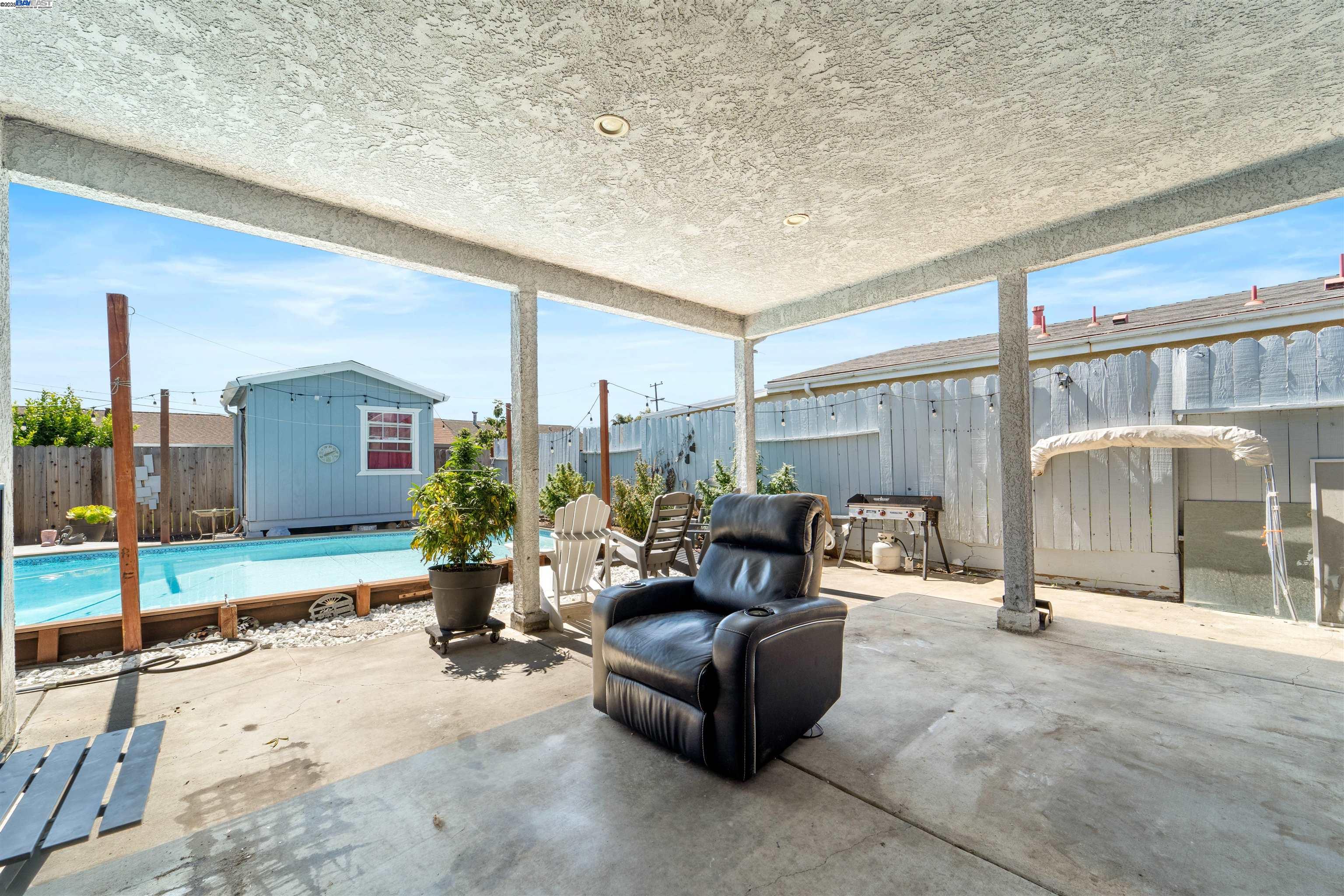 Detail Gallery Image 21 of 23 For 357 White Dr, Hayward,  CA 94544 - 3 Beds | 2 Baths
