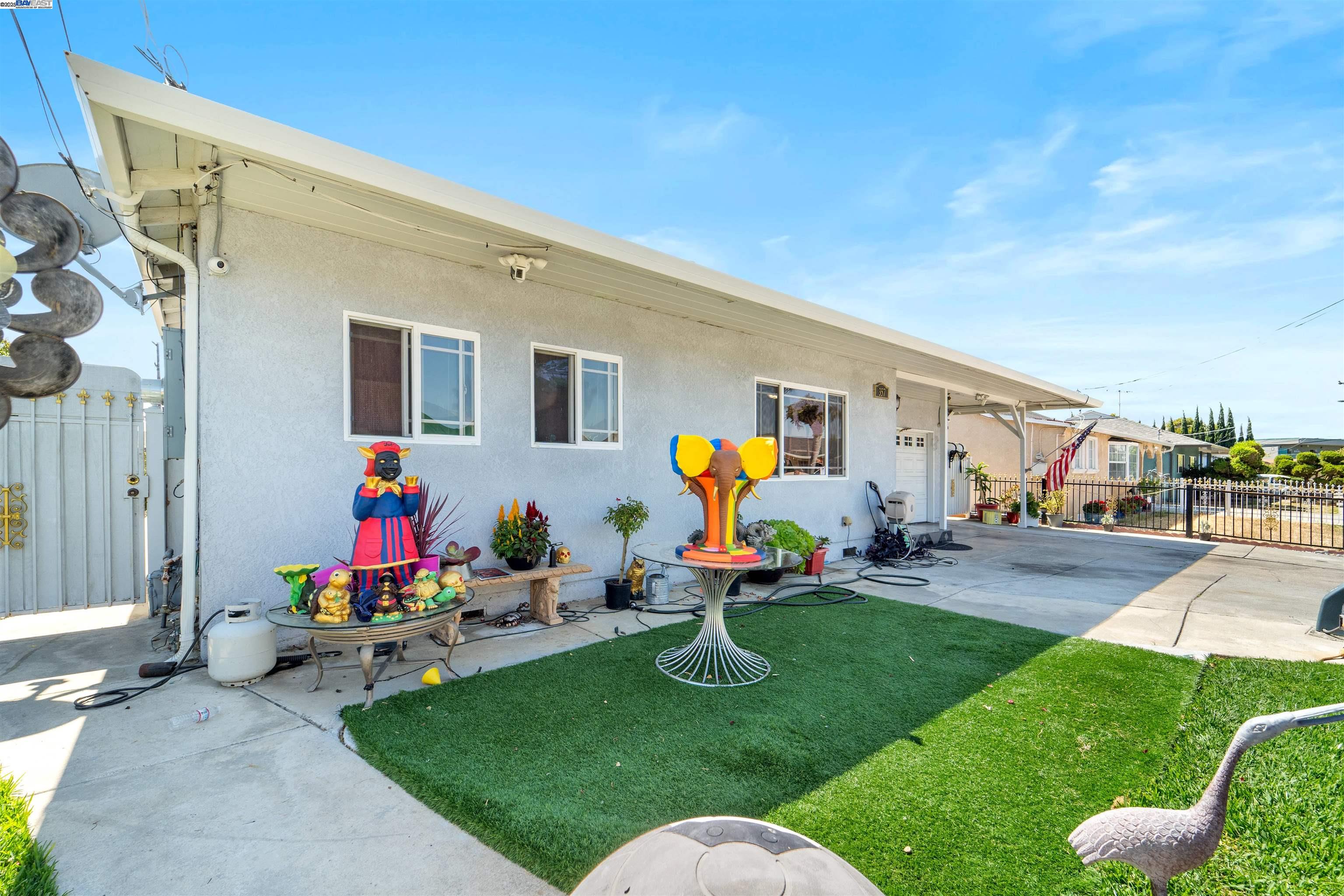 Detail Gallery Image 23 of 23 For 357 White Dr, Hayward,  CA 94544 - 3 Beds | 2 Baths