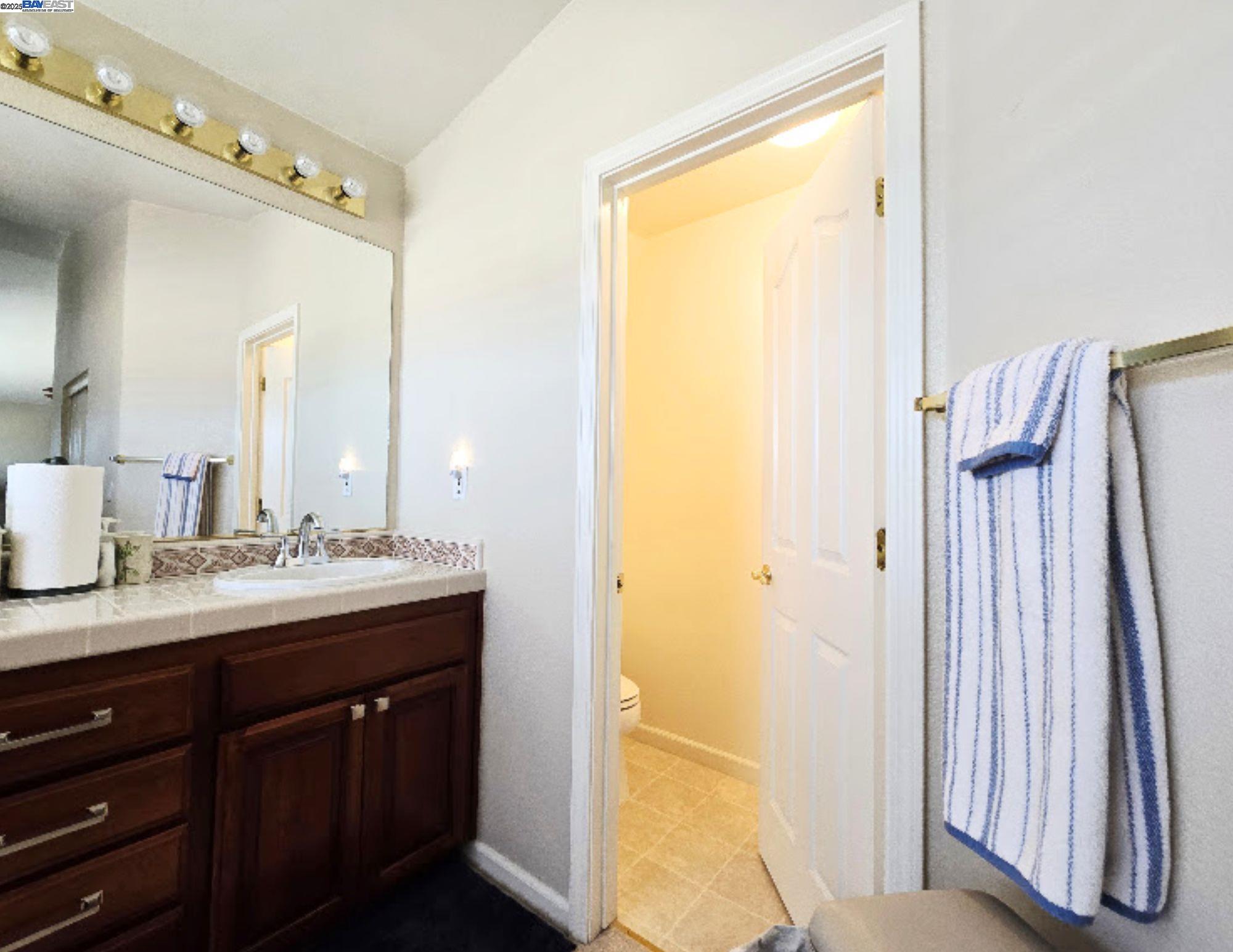 Detail Gallery Image 28 of 32 For 1469 Mayfield Street, Sacramento,  CA 95835 - 4 Beds | 3 Baths