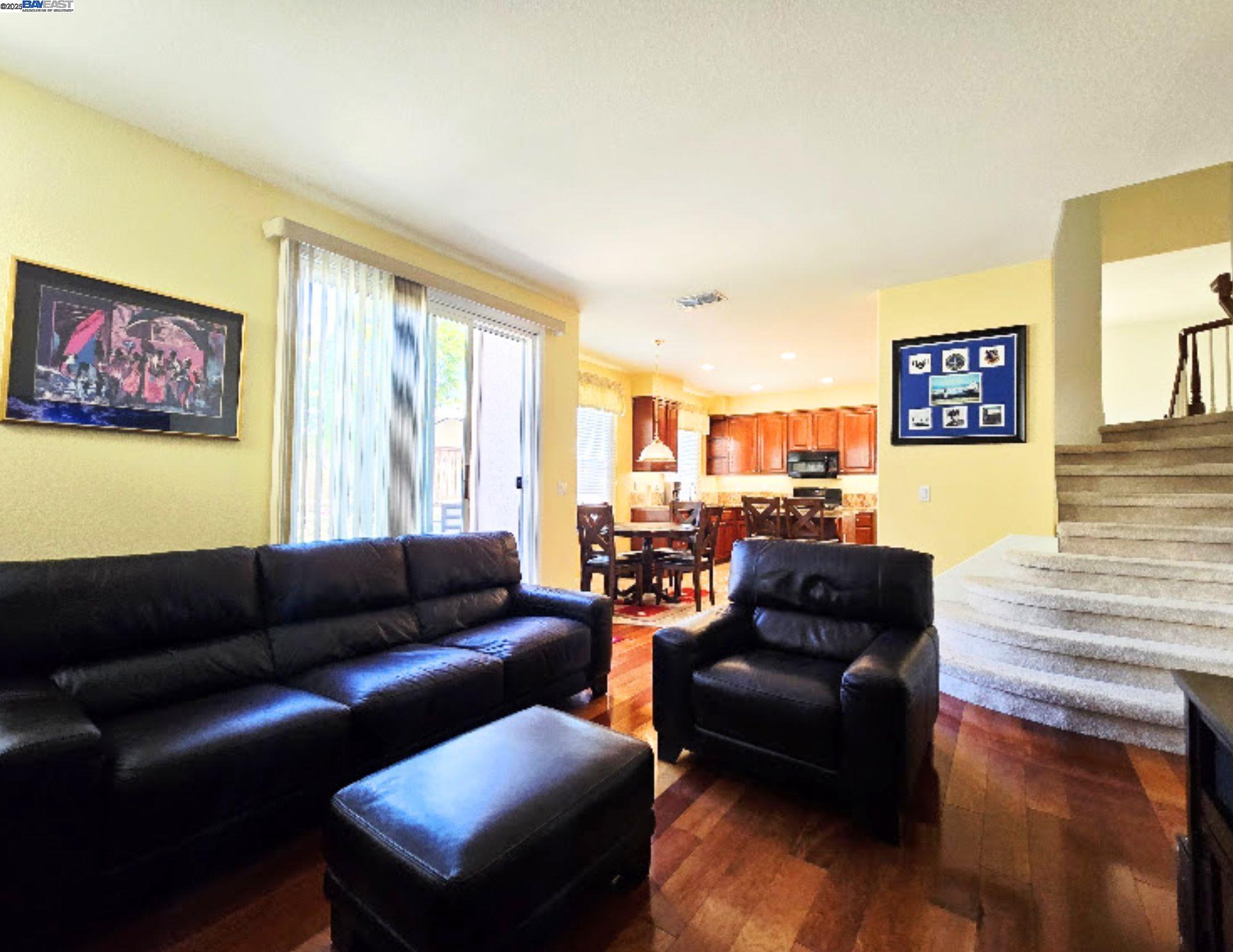 Detail Gallery Image 10 of 32 For 1469 Mayfield Street, Sacramento,  CA 95835 - 4 Beds | 3 Baths