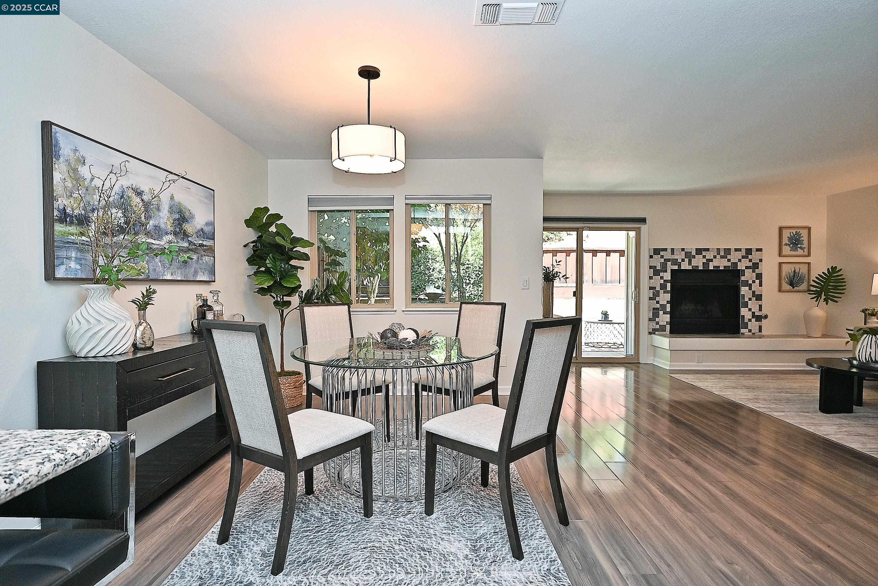 Detail Gallery Image 19 of 45 For 105 via Cabrera Lane, Martinez,  CA 94553 - 3 Beds | 2/1 Baths