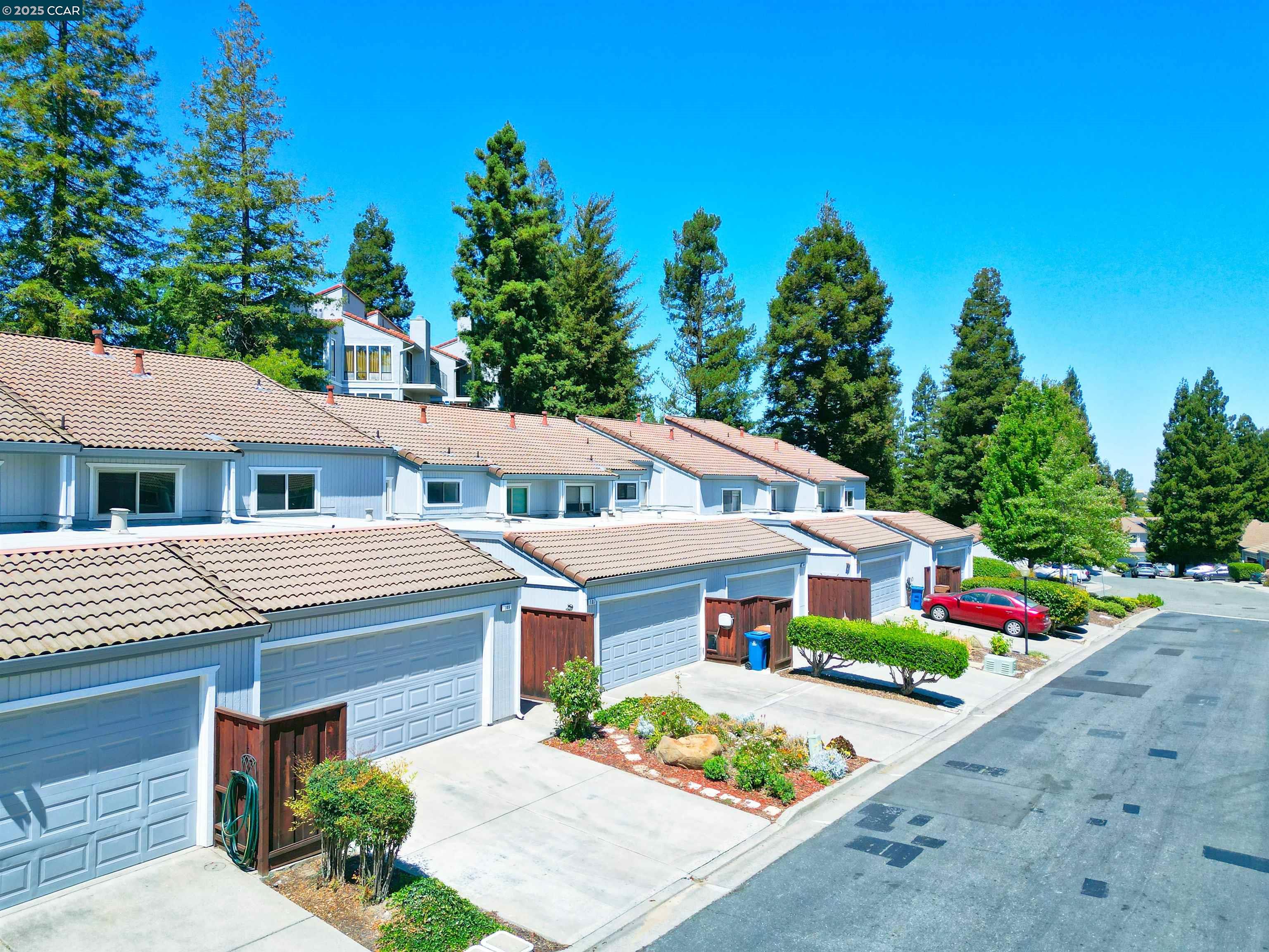 Detail Gallery Image 38 of 45 For 105 via Cabrera Lane, Martinez,  CA 94553 - 3 Beds | 2/1 Baths