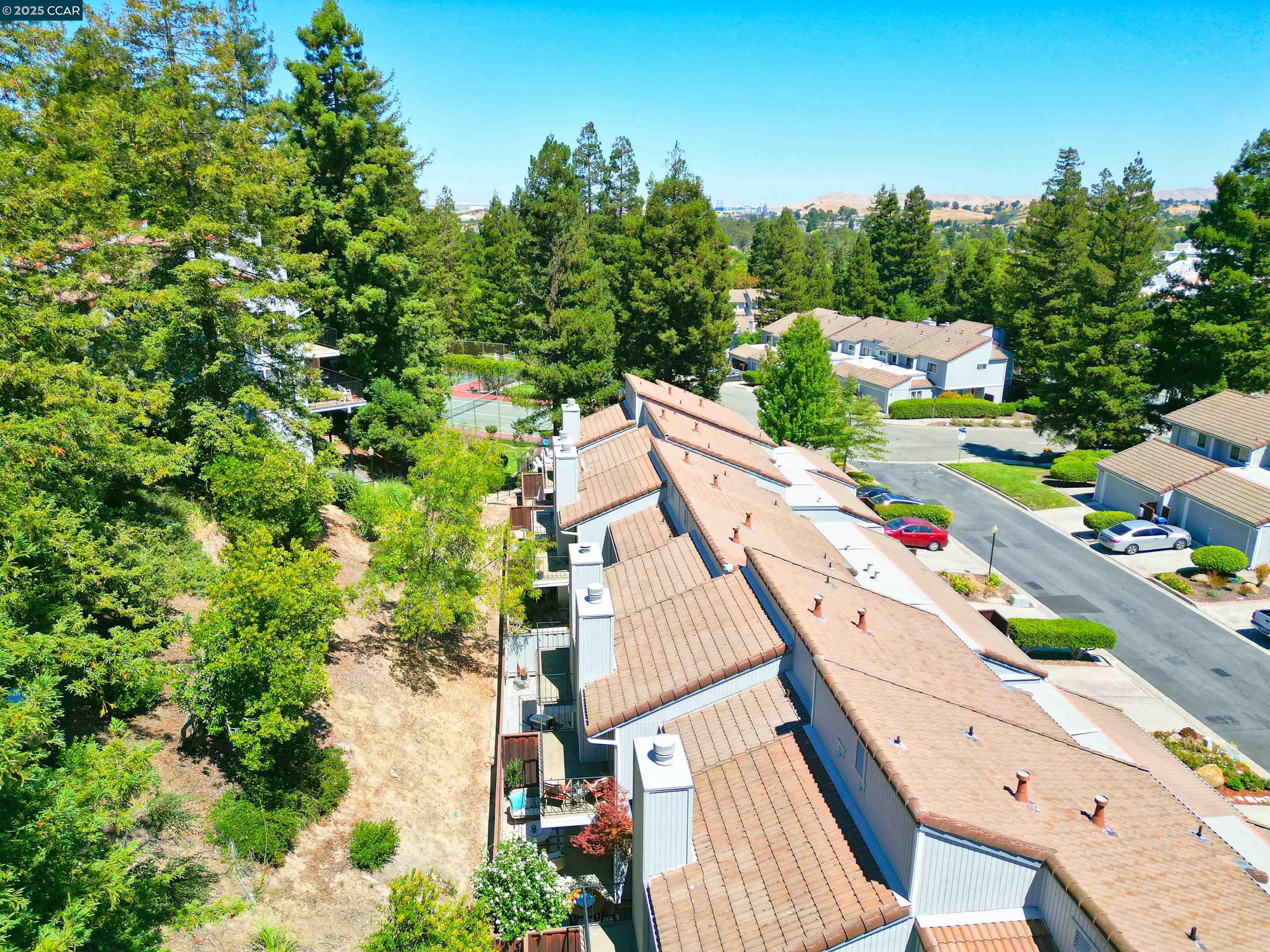 Detail Gallery Image 40 of 45 For 105 via Cabrera Lane, Martinez,  CA 94553 - 3 Beds | 2/1 Baths