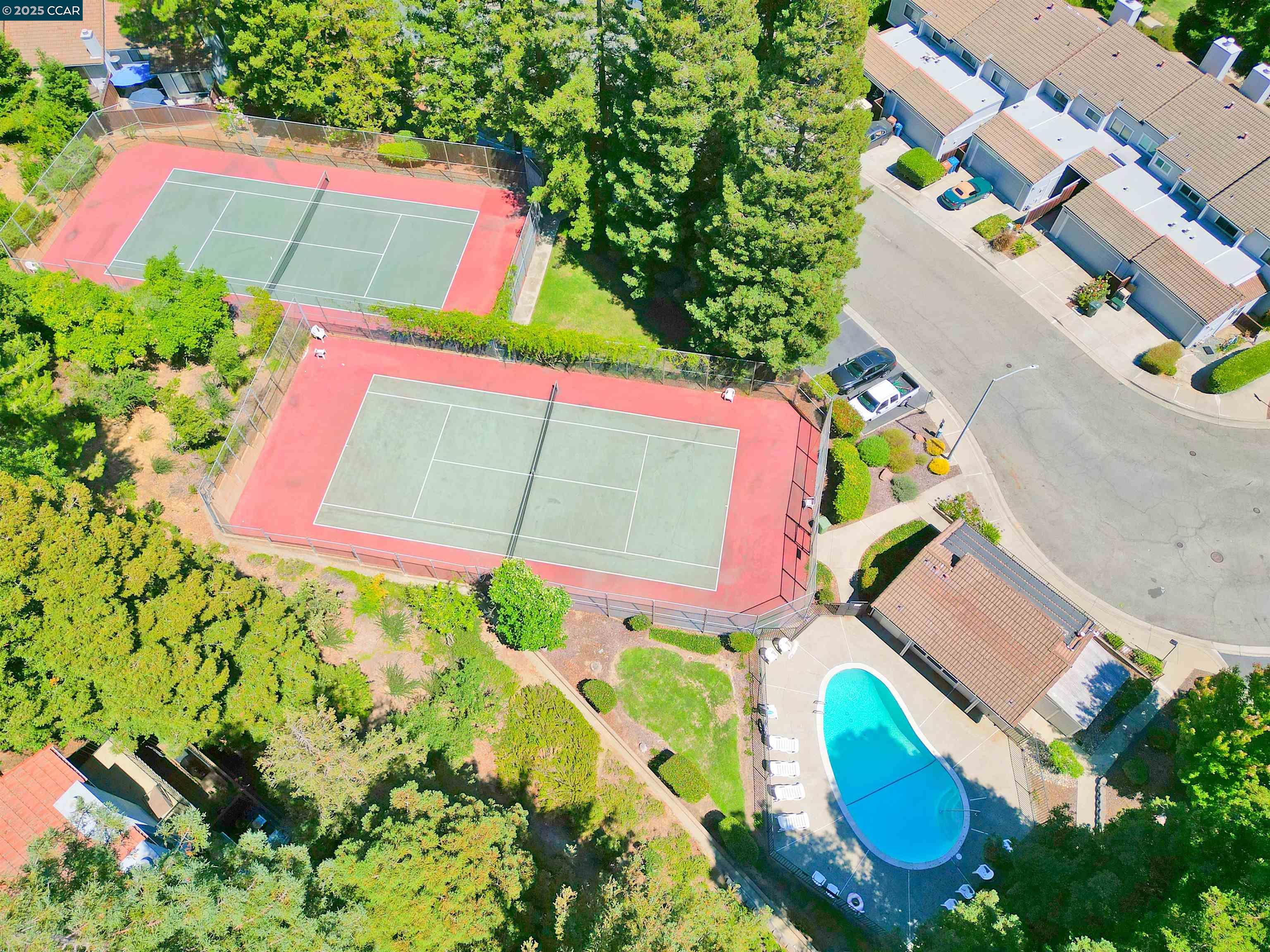 Detail Gallery Image 42 of 45 For 105 via Cabrera Lane, Martinez,  CA 94553 - 3 Beds | 2/1 Baths