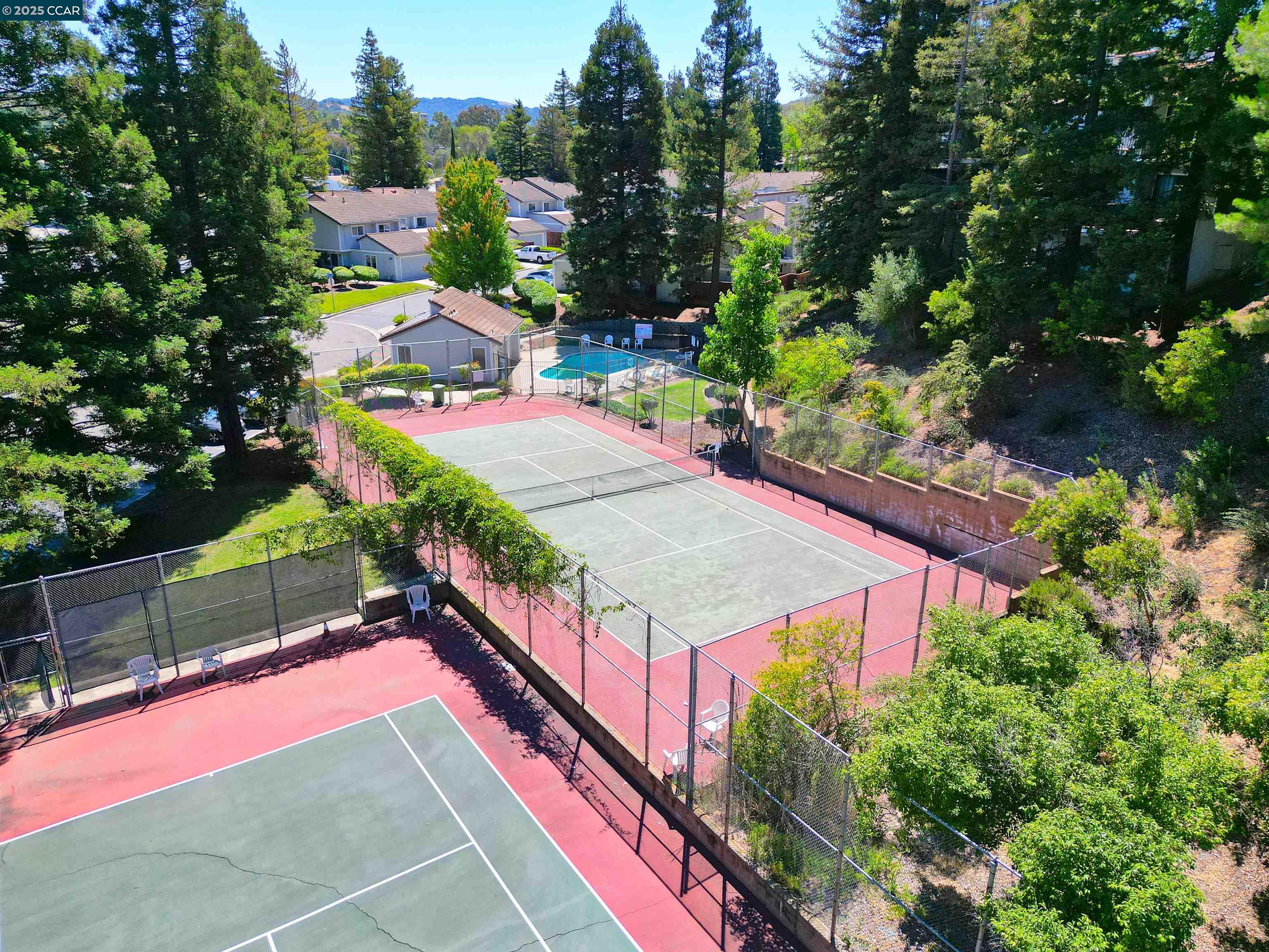 Detail Gallery Image 43 of 45 For 105 via Cabrera Lane, Martinez,  CA 94553 - 3 Beds | 2/1 Baths