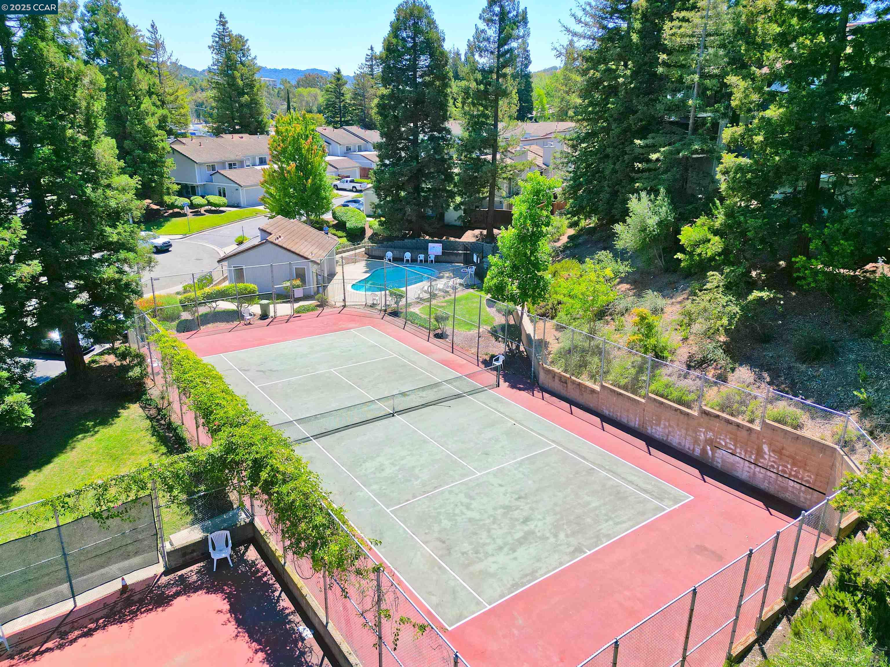 Detail Gallery Image 44 of 45 For 105 via Cabrera Lane, Martinez,  CA 94553 - 3 Beds | 2/1 Baths